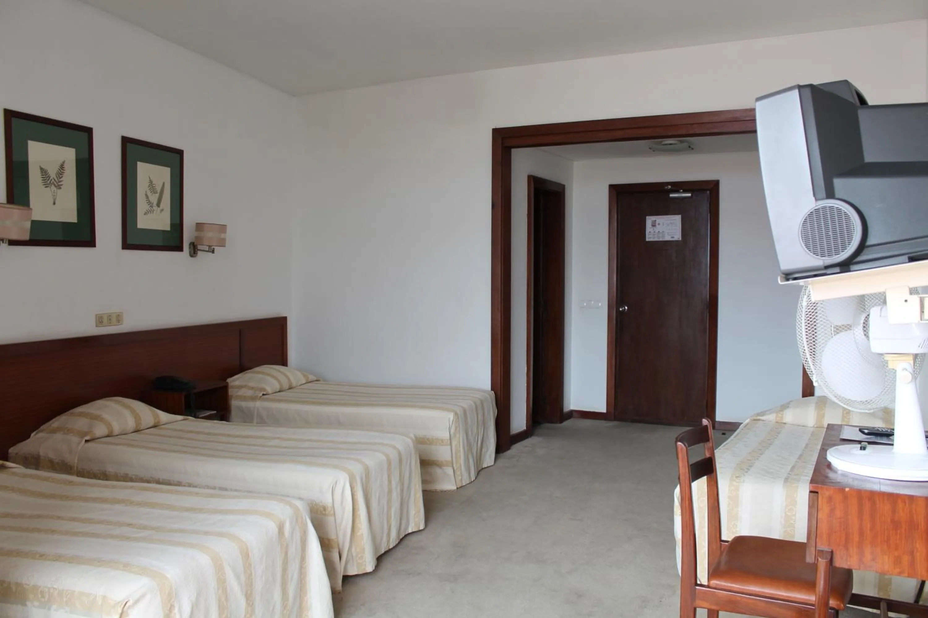 Quadruple Room in Residencial Greco