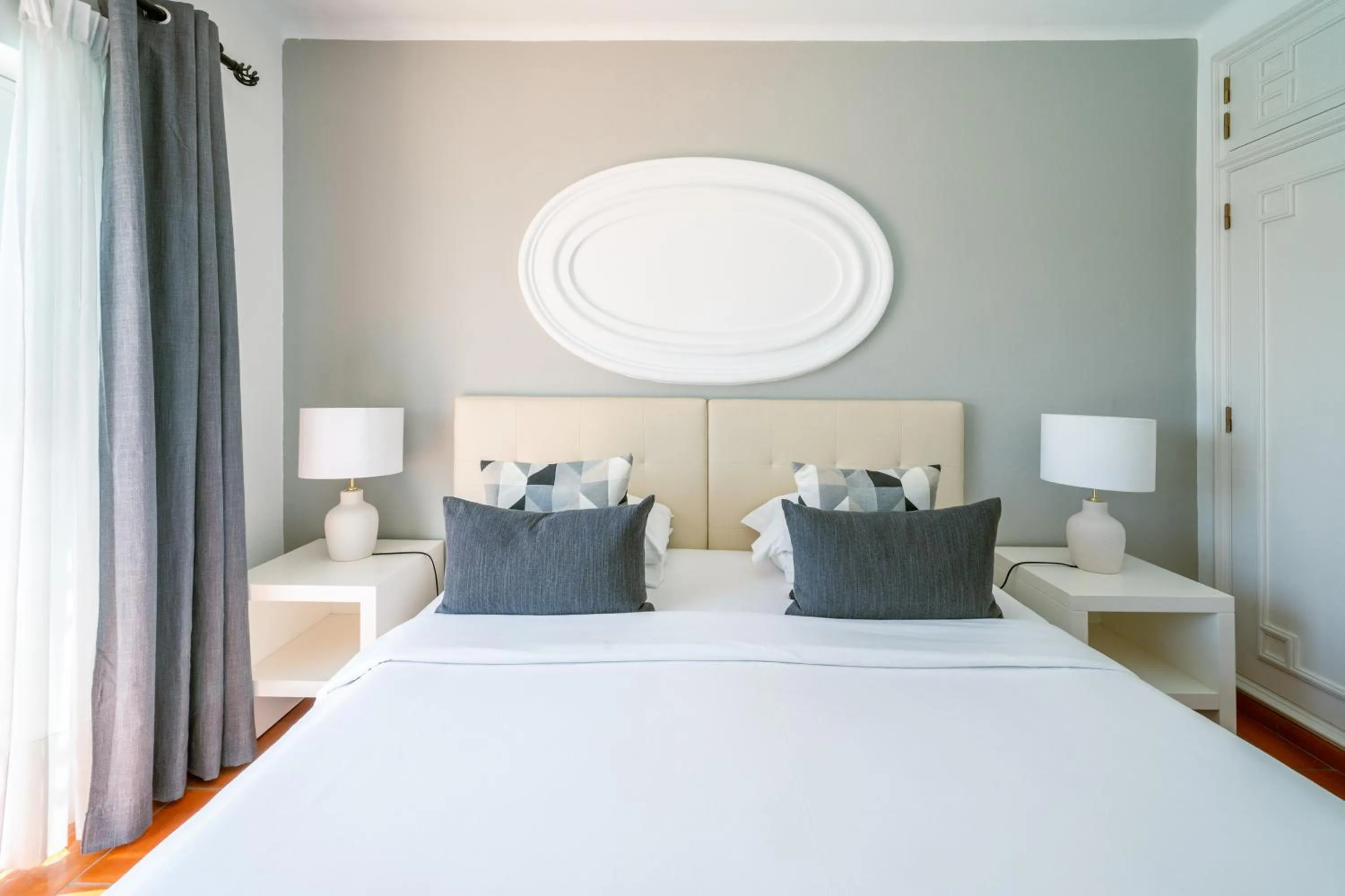 Bedroom, Bed in Baluarte da Vila Apartments