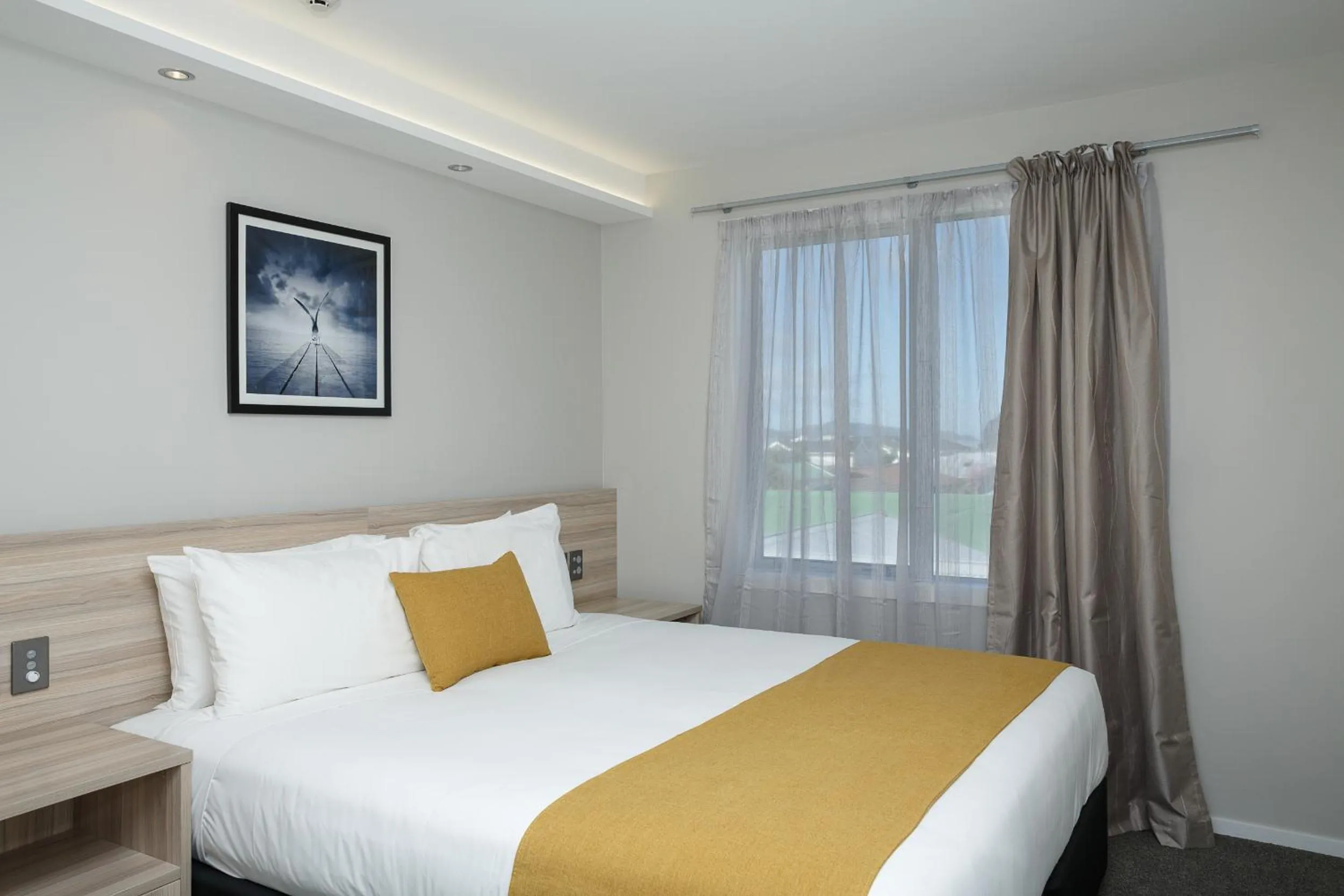 Bedroom, Bed in Quest Petone