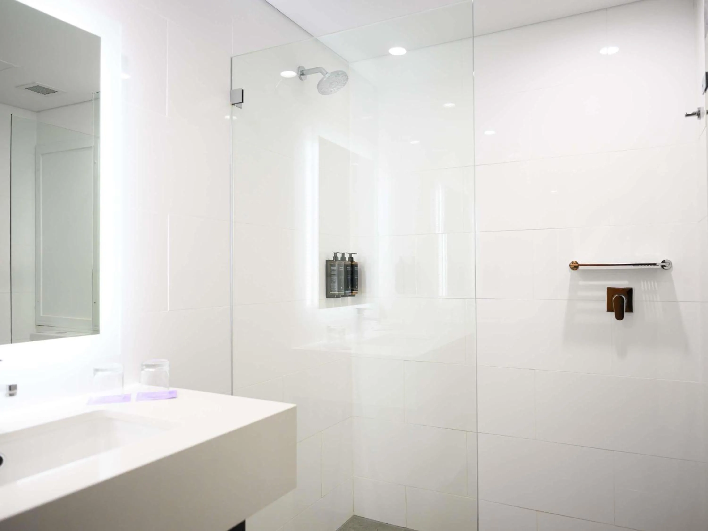 Bedroom in Mercure Penrith