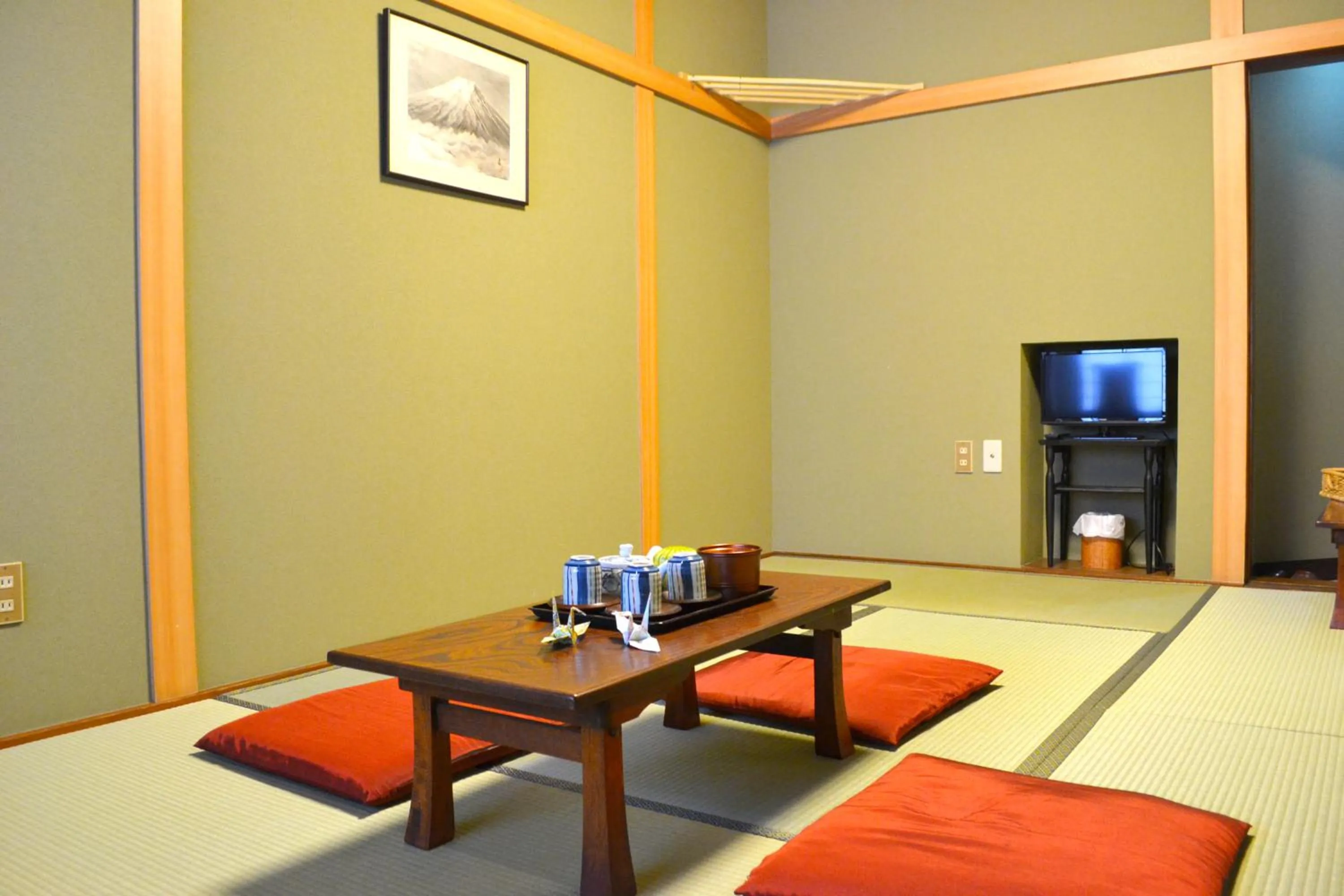 Photo of the whole room, Bed in Ryokan Matsumuraya