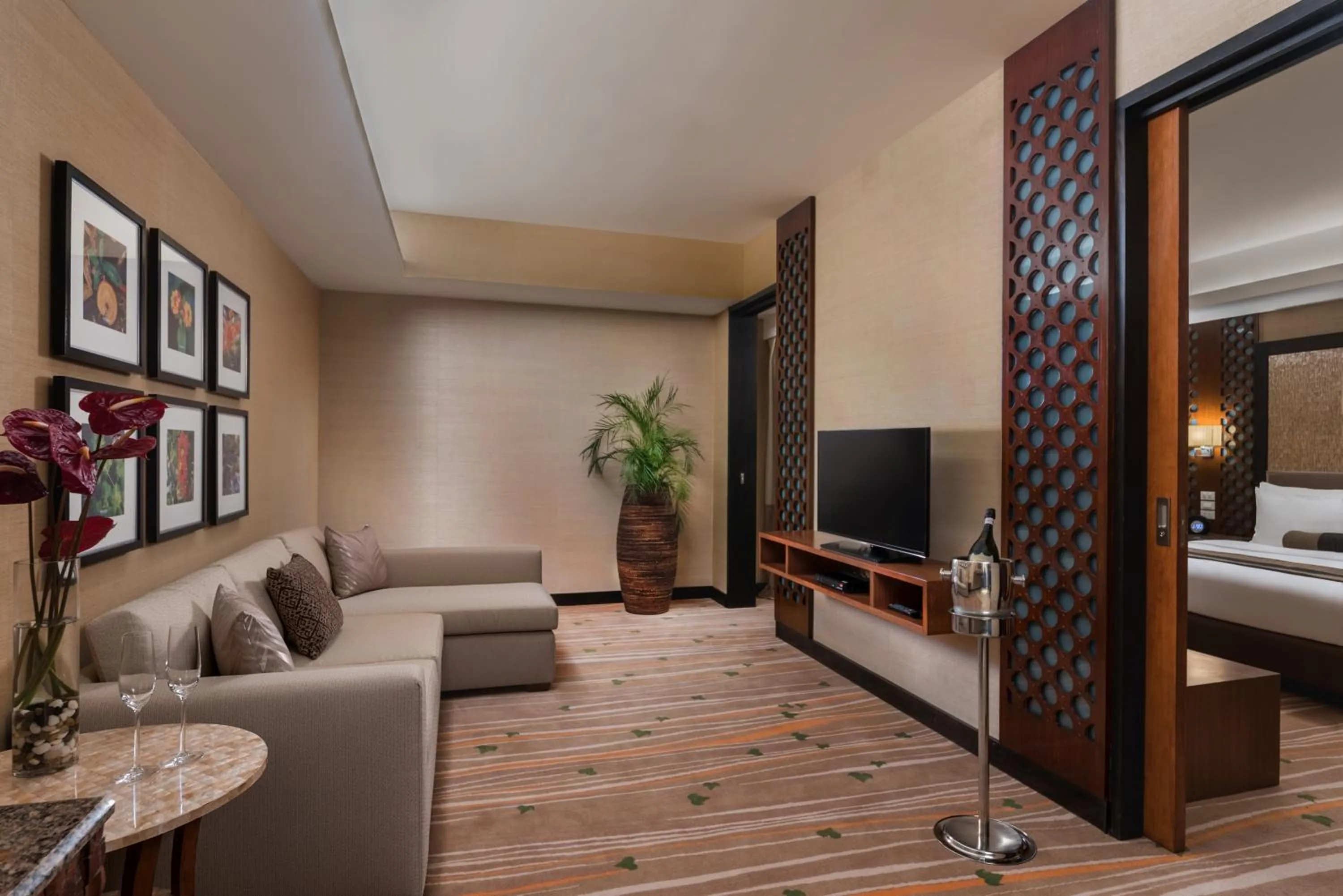 Bed in Best Western Plus The Ivywall Hotel - Palawan