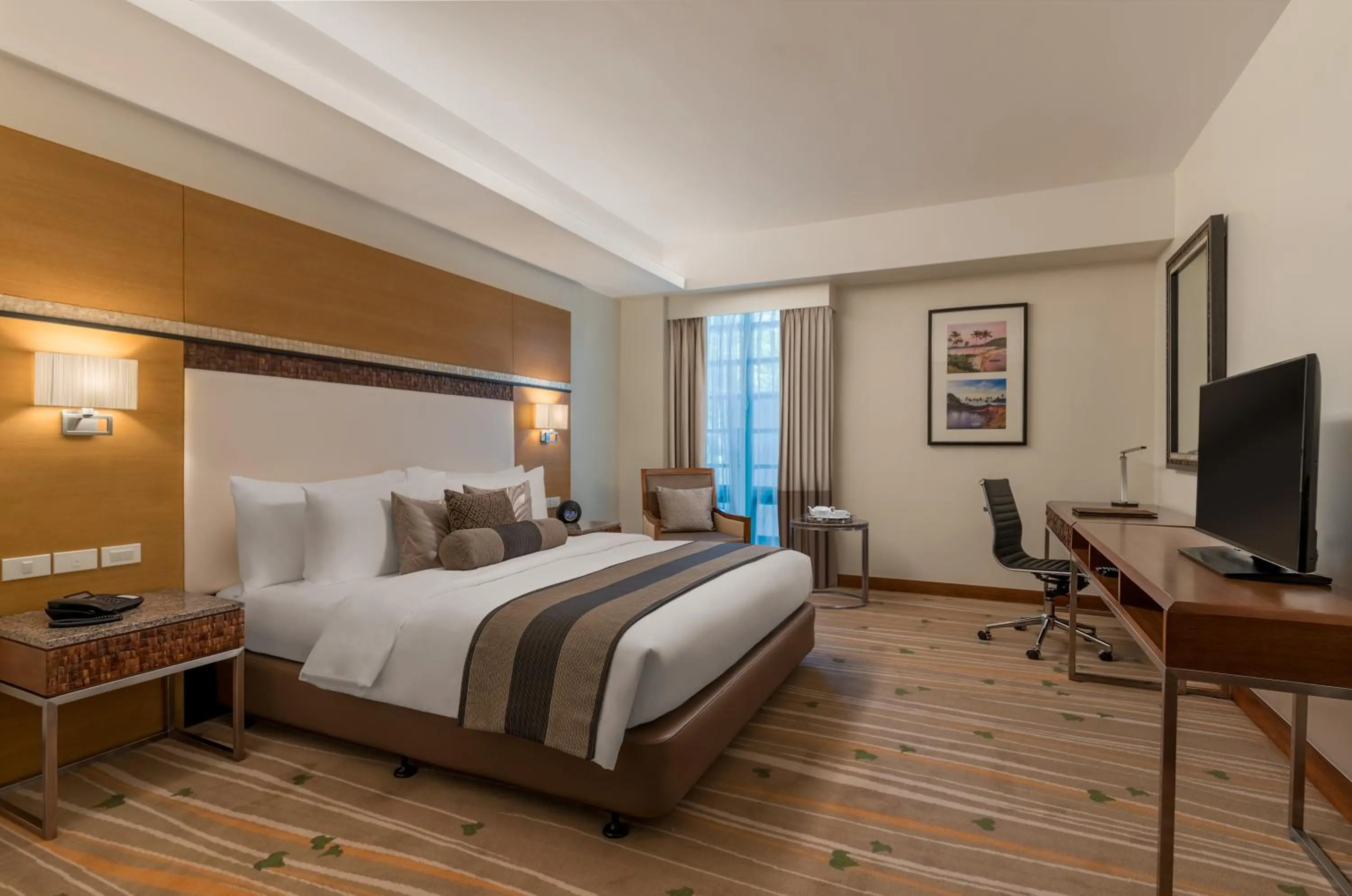 Bed in Best Western Plus The Ivywall Hotel - Palawan