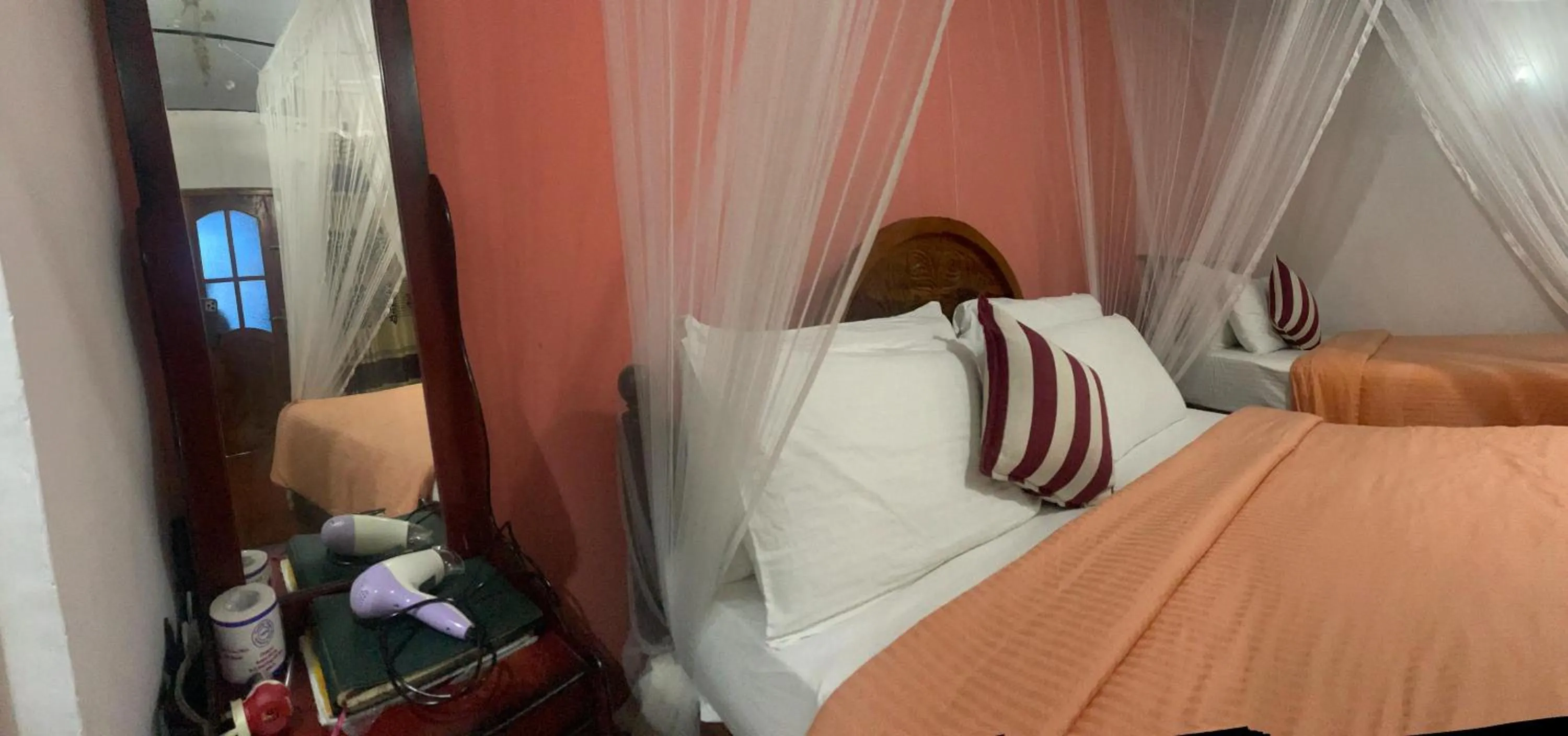 Bed in Hidden Gem Inn