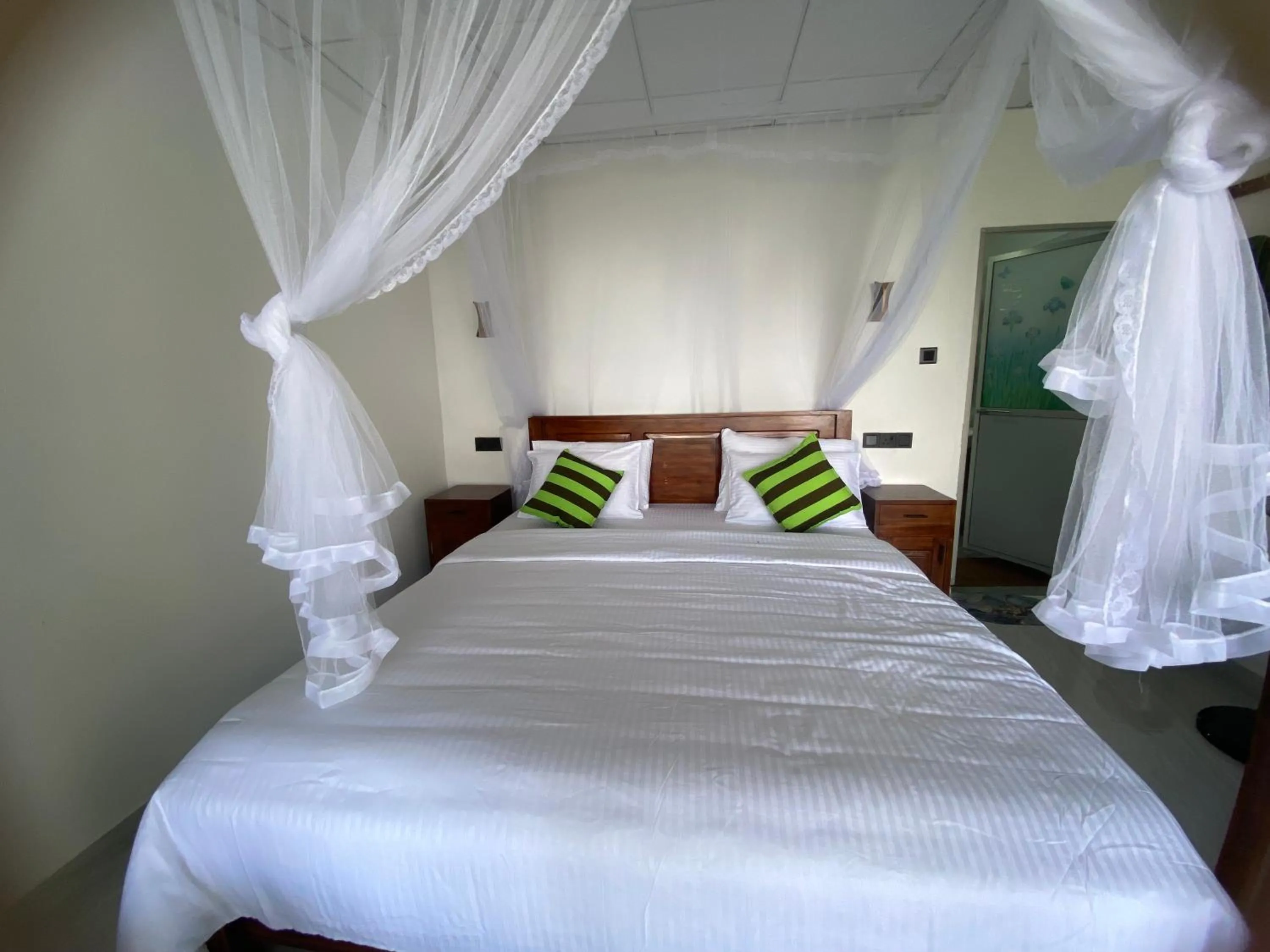 Bed in Hidden Gem Inn