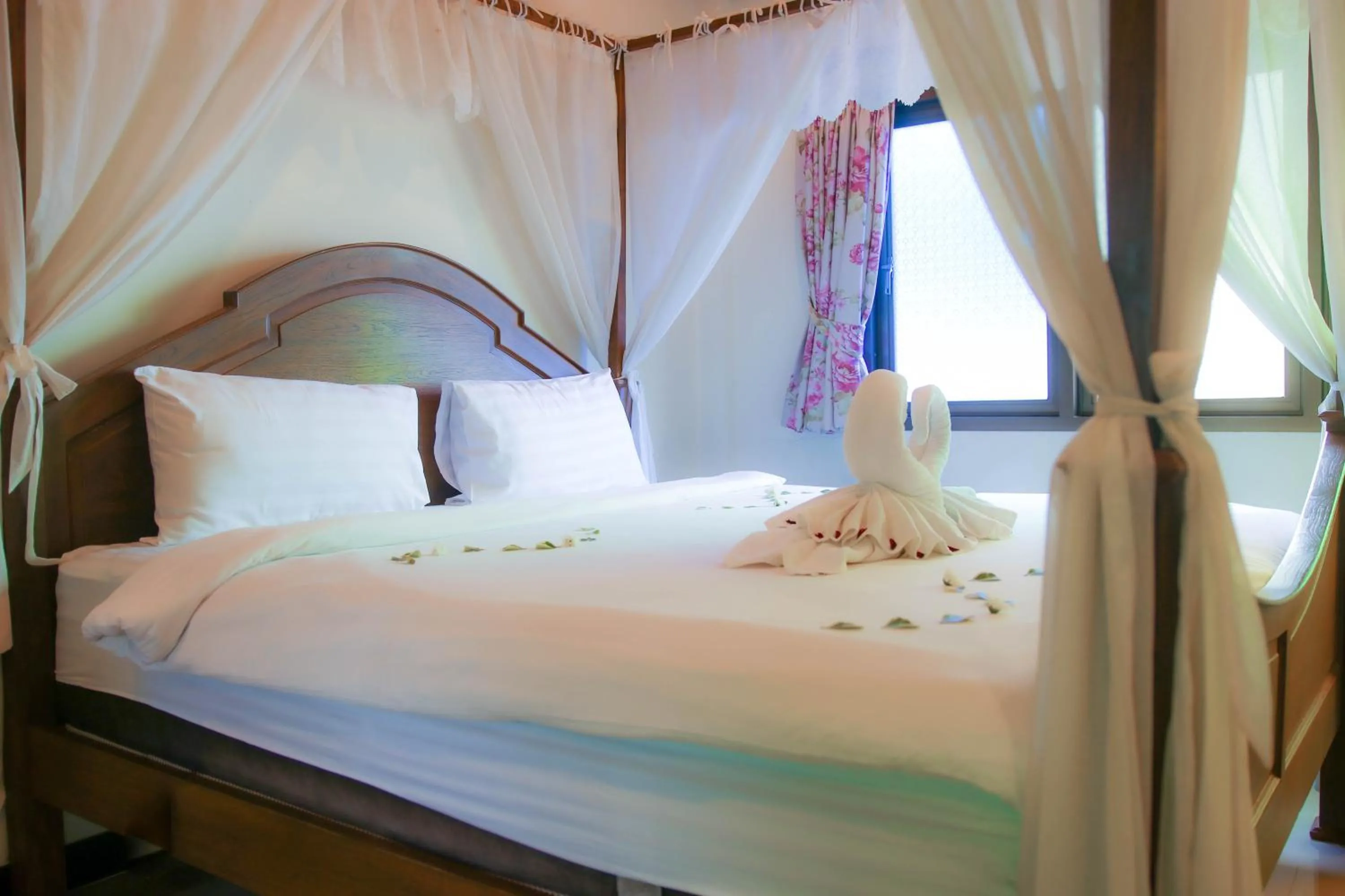 Bedroom, Bed in Namphung Phuket Boutique Resort