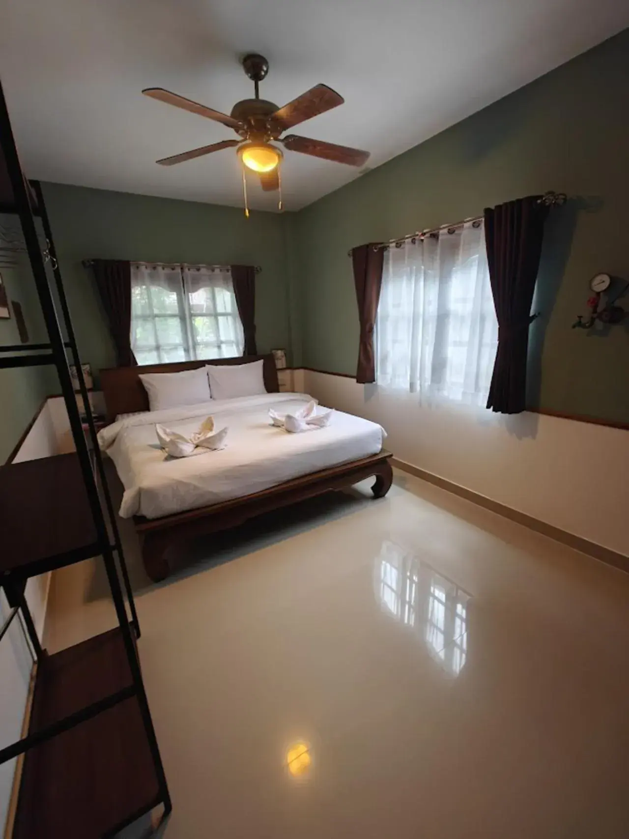 Three-Bedroom Villa in Namphung Phuket Boutique Resort Three-Bedroom Villa in Namphung Phuket Boutique Resort