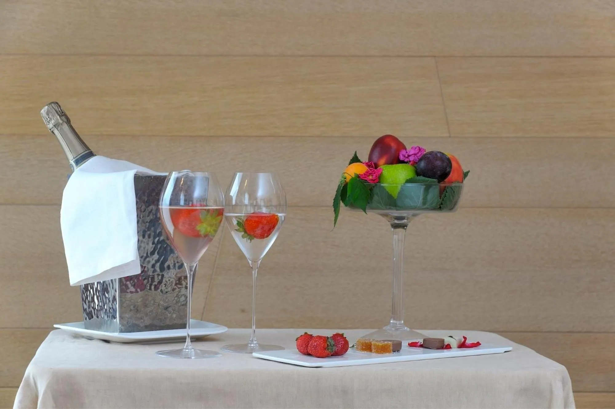 Food and drinks in DV Chalet Boutique Hotel & Spa