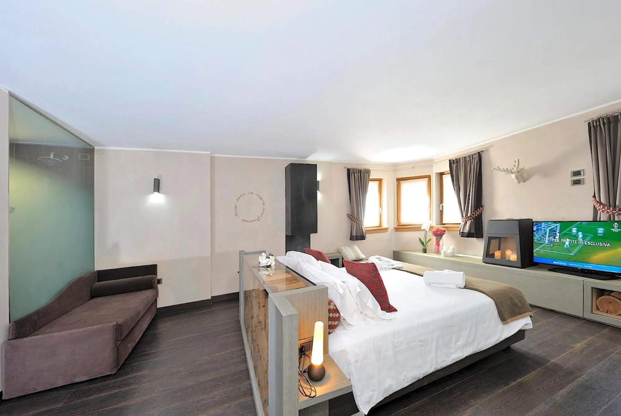 Bedroom, Bed in DV Chalet Boutique Hotel & Spa