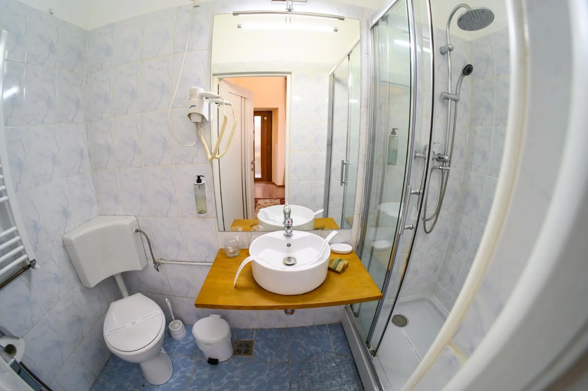 Shower in Hotel Transilvania
