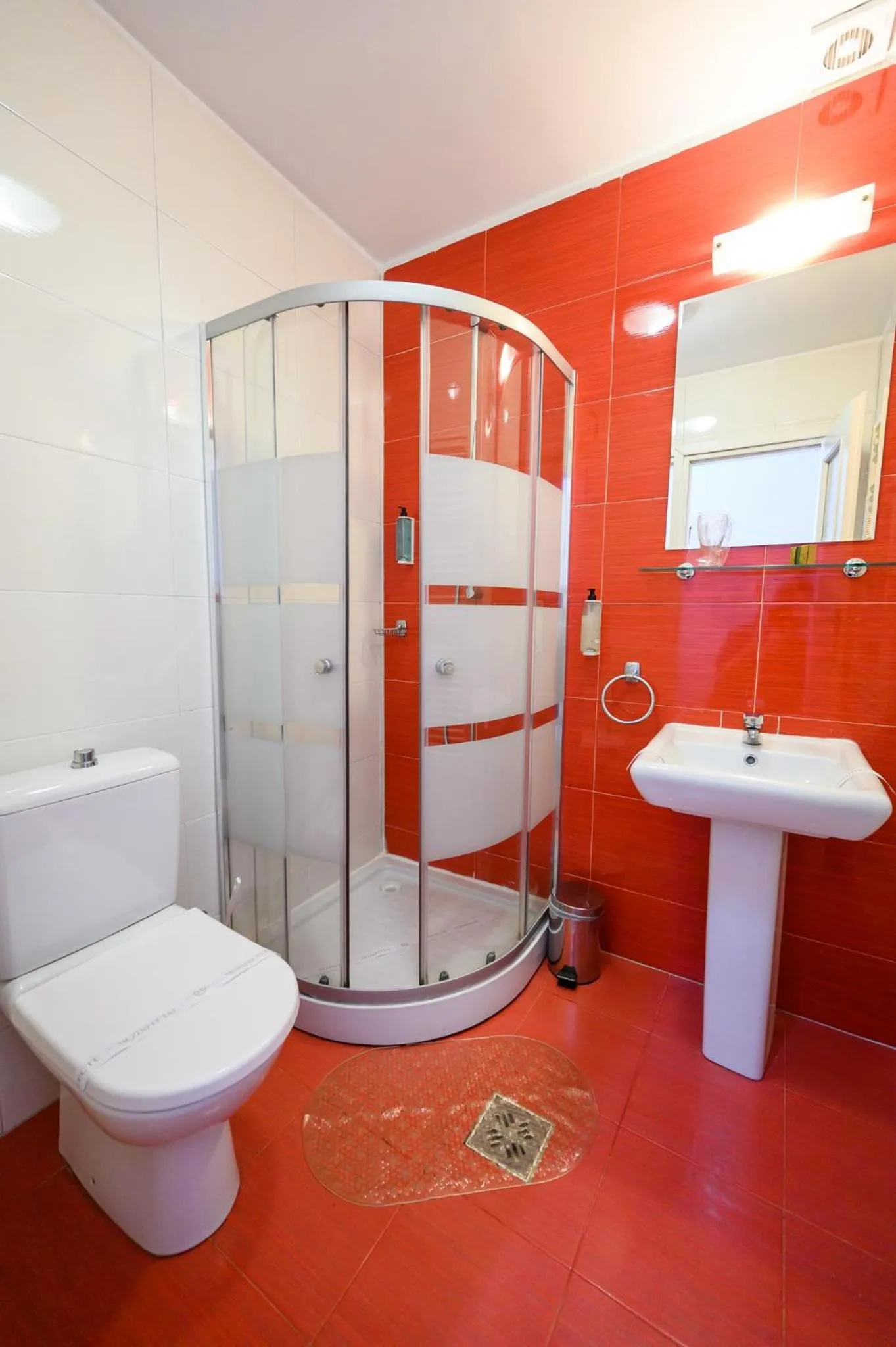 Shower in Hotel Transilvania