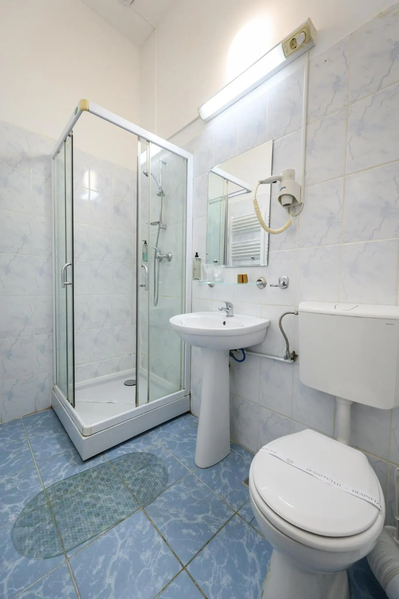 Shower in Hotel Transilvania