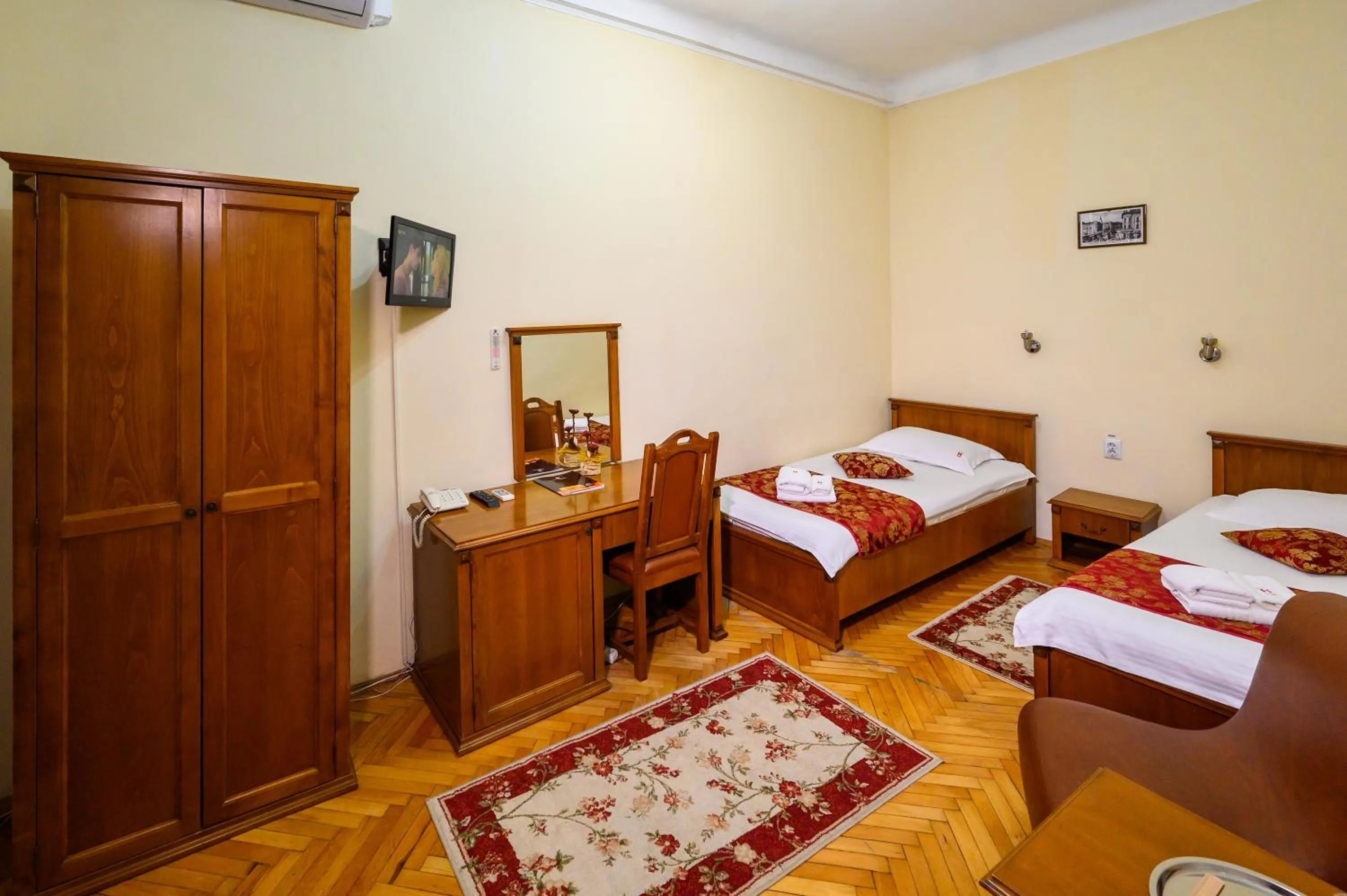 Bed in Hotel Transilvania