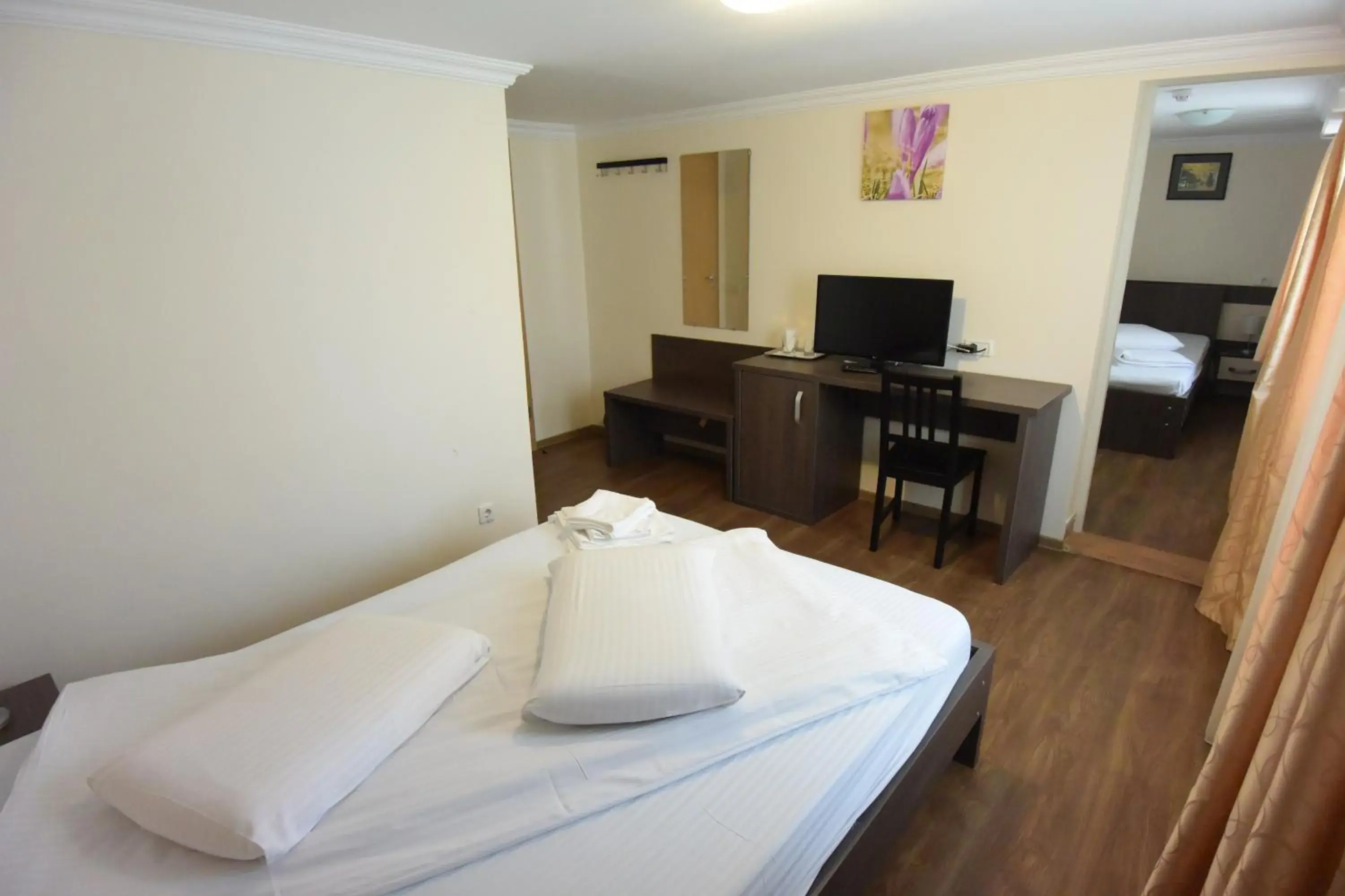 Triple Room in Hotel Arizona Triple Room in Hotel Arizona