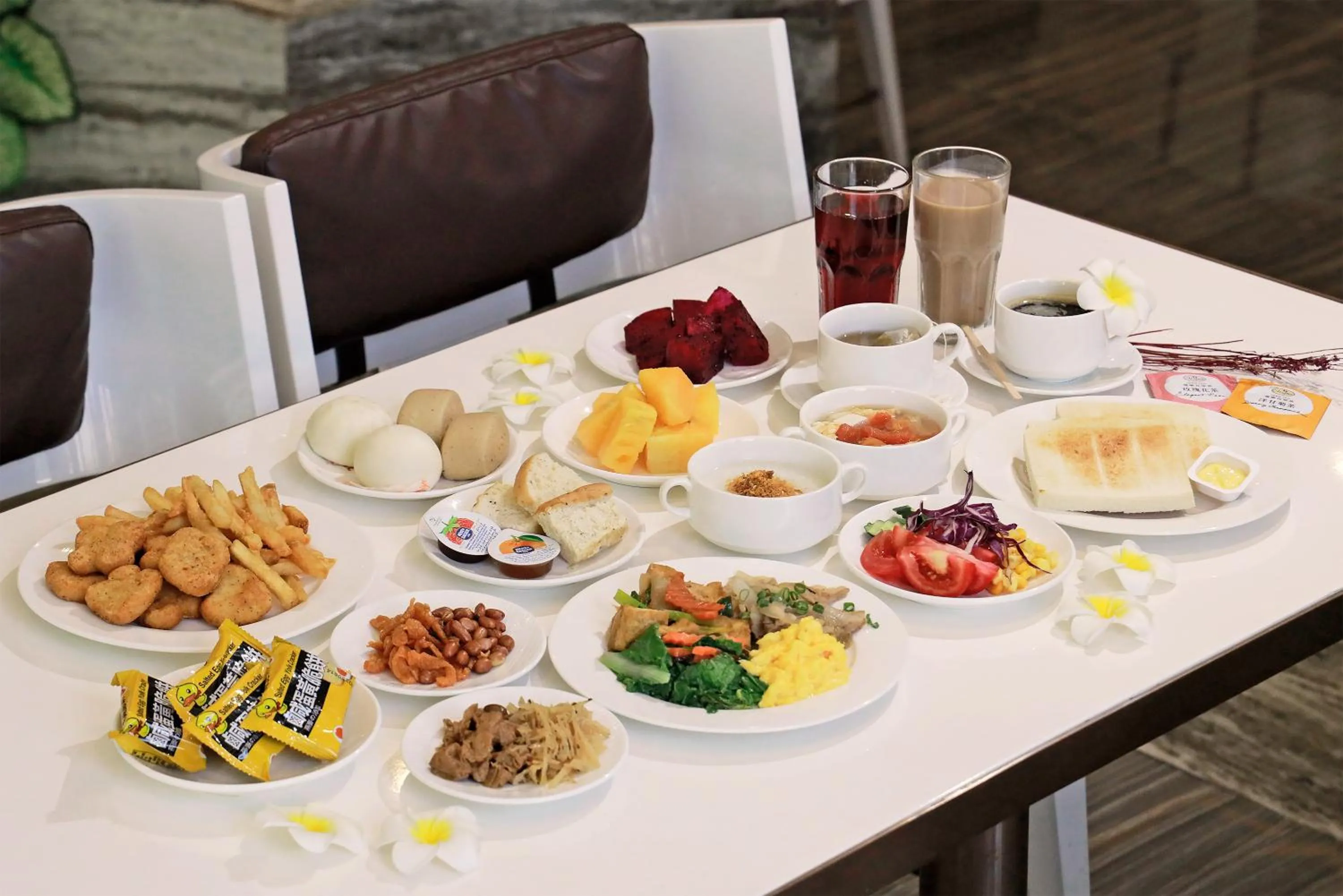 Breakfast in Boda Hotel