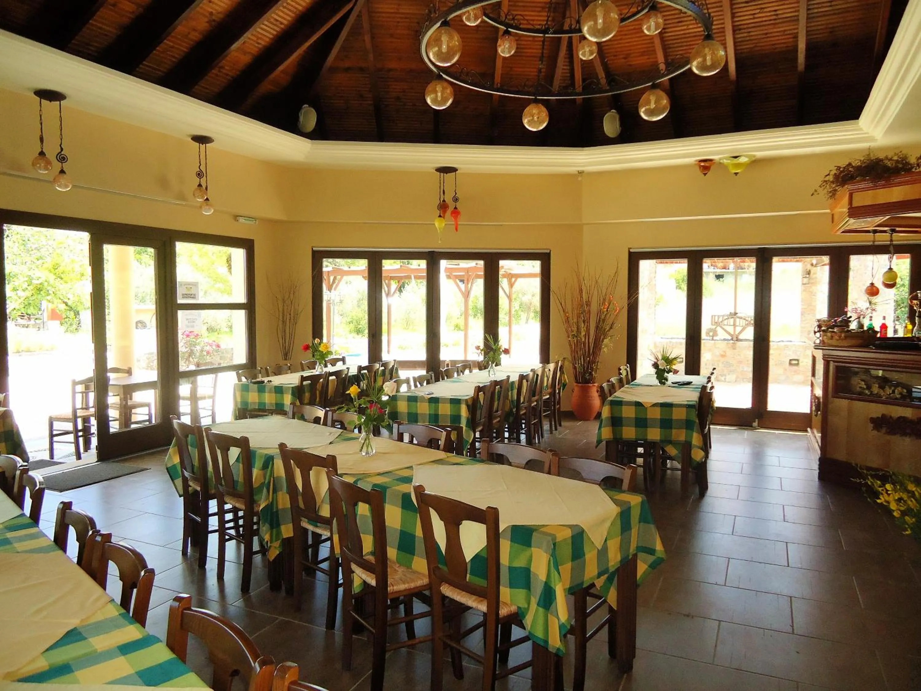 Property building in Agroktima