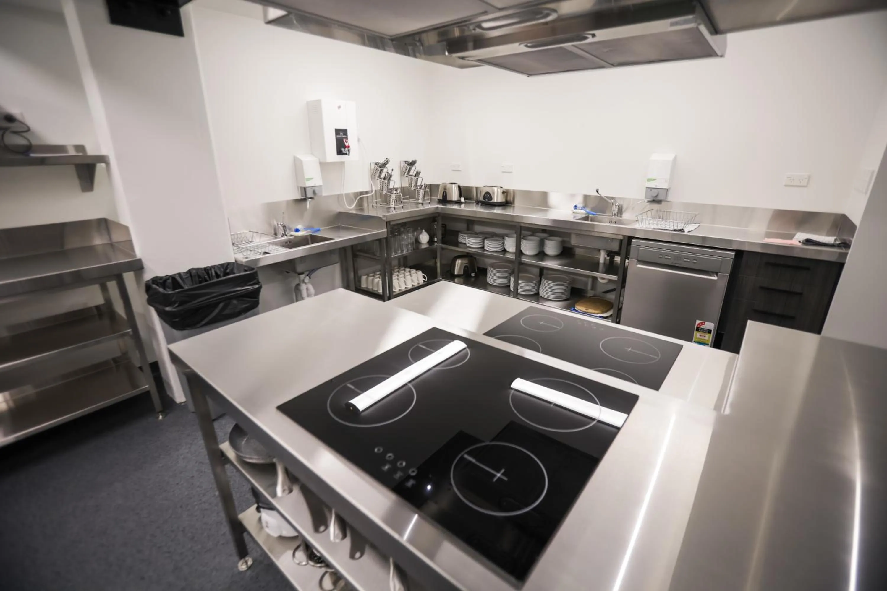 Communal kitchen in Hotel Give