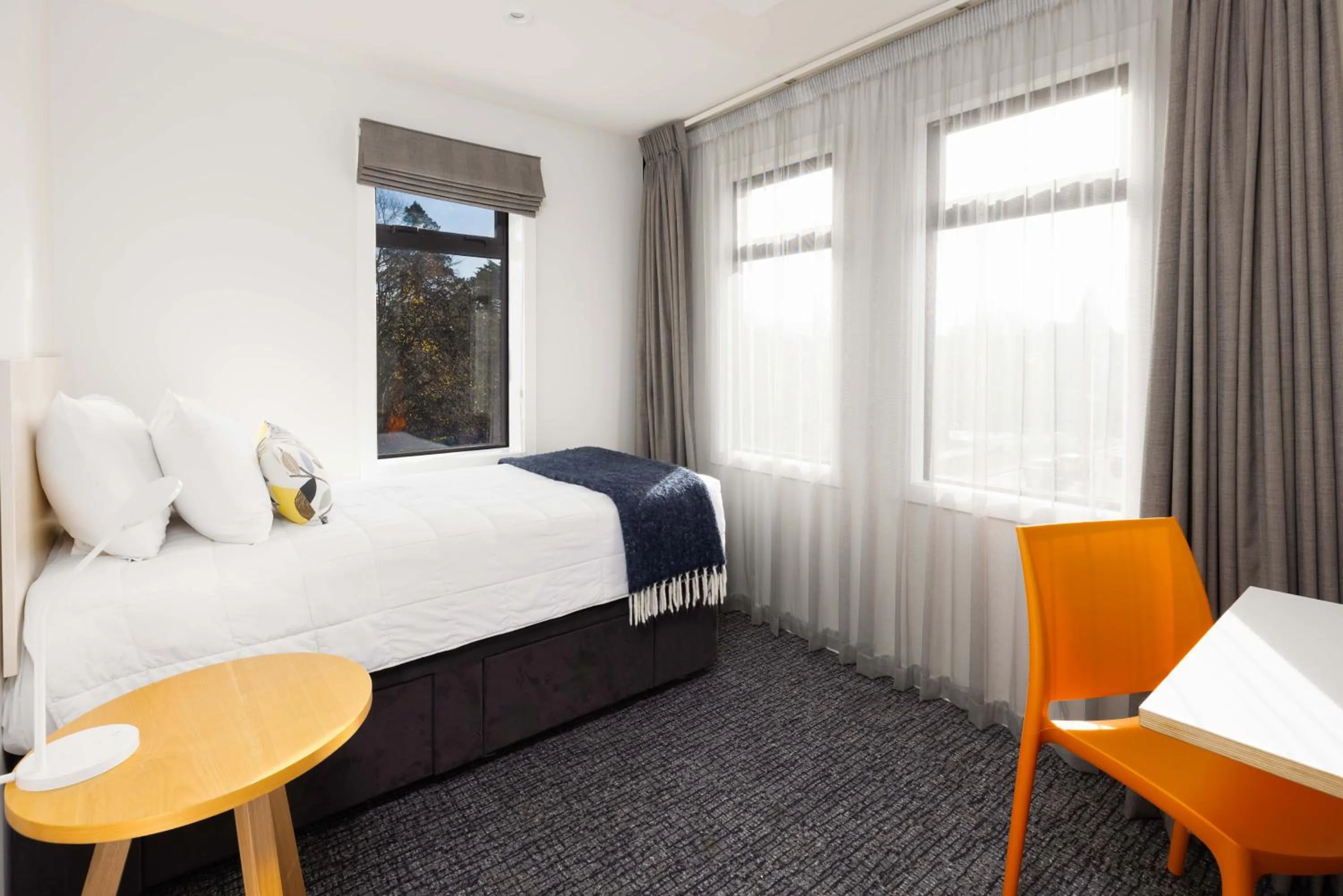 Bedroom, Bed in Hotel Give