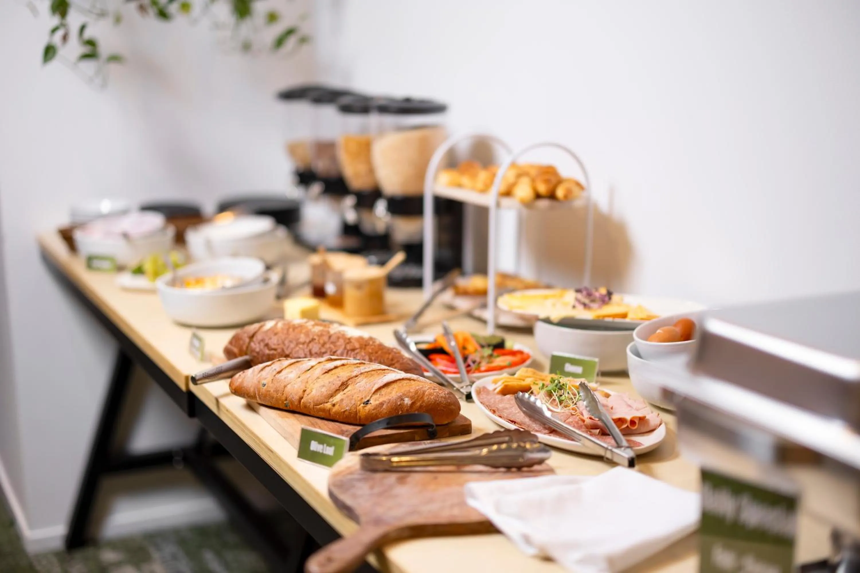 Buffet breakfast in Hotel Give