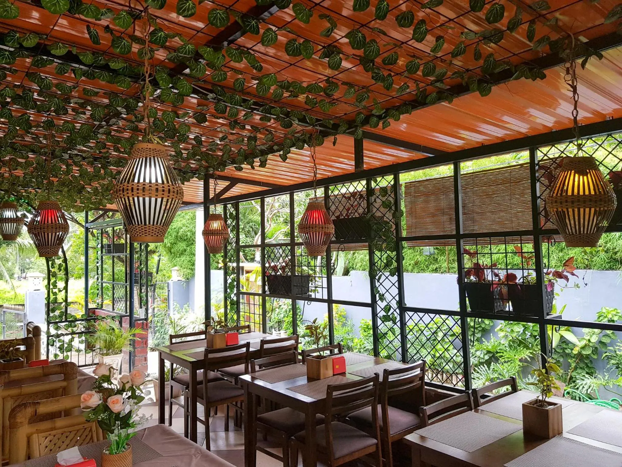 Restaurant/places to eat in Nipah Villas