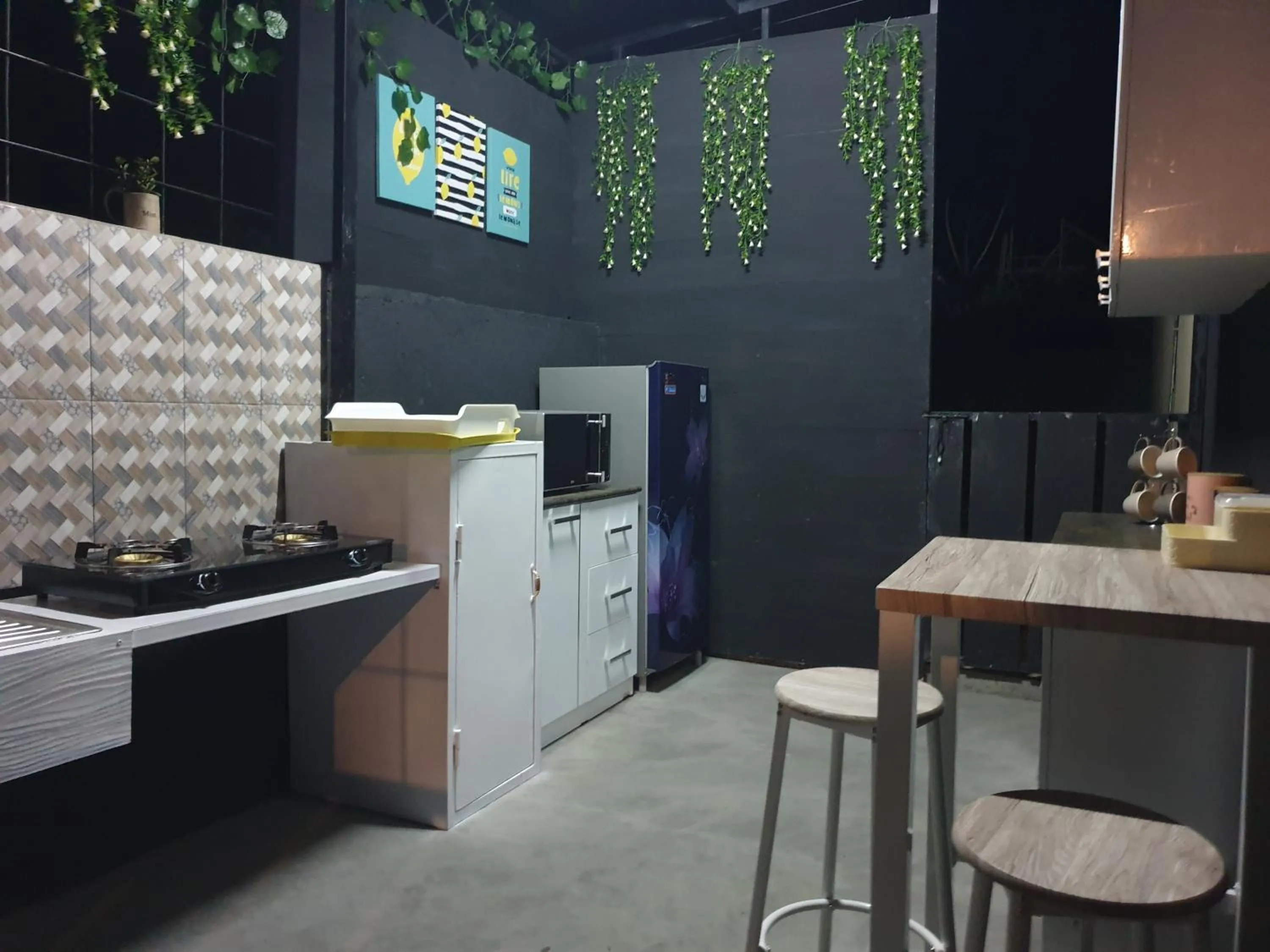 Kitchen or kitchenette in Nipah Villas