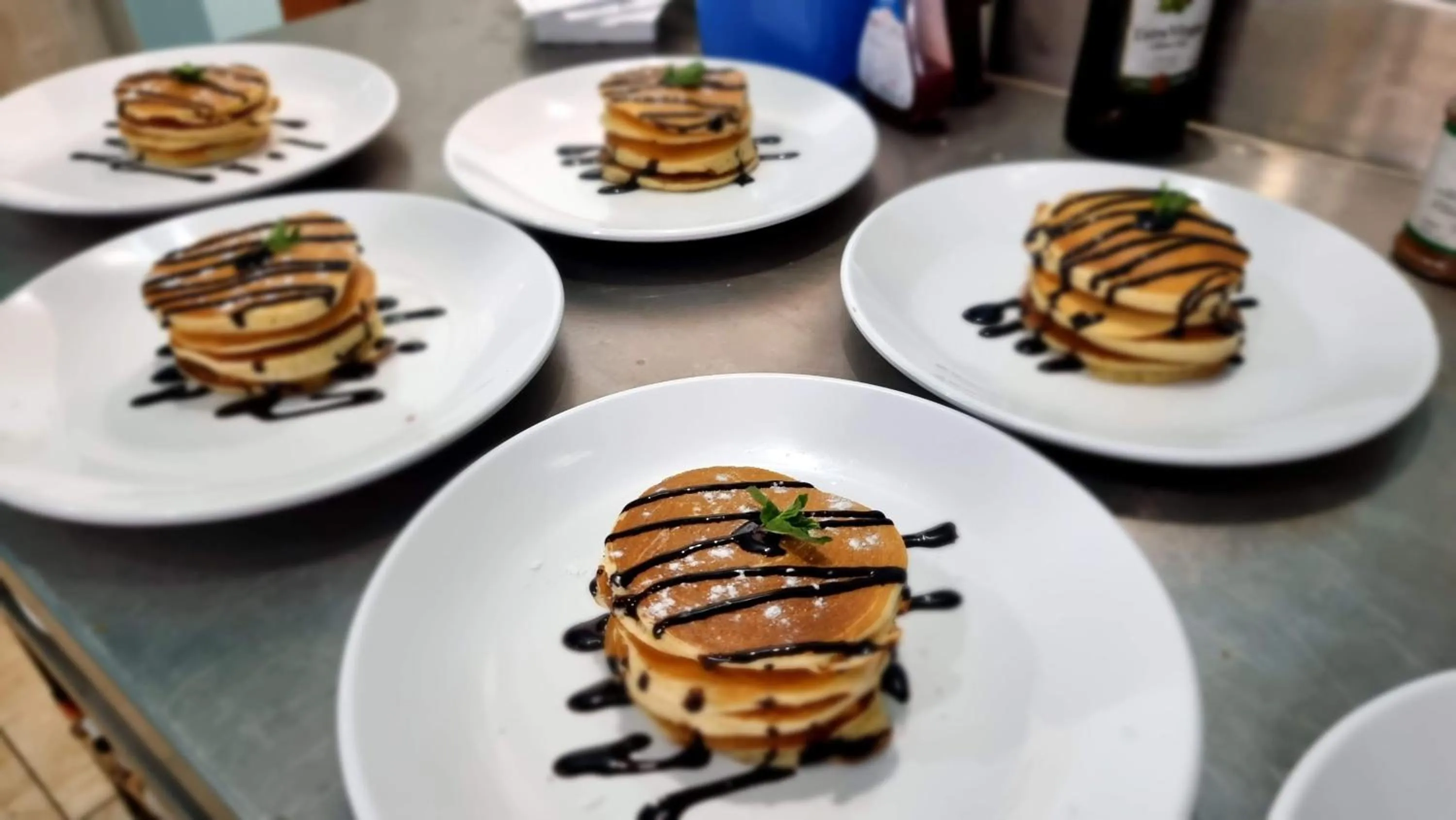 Restaurant/places to eat in Nipah Villas