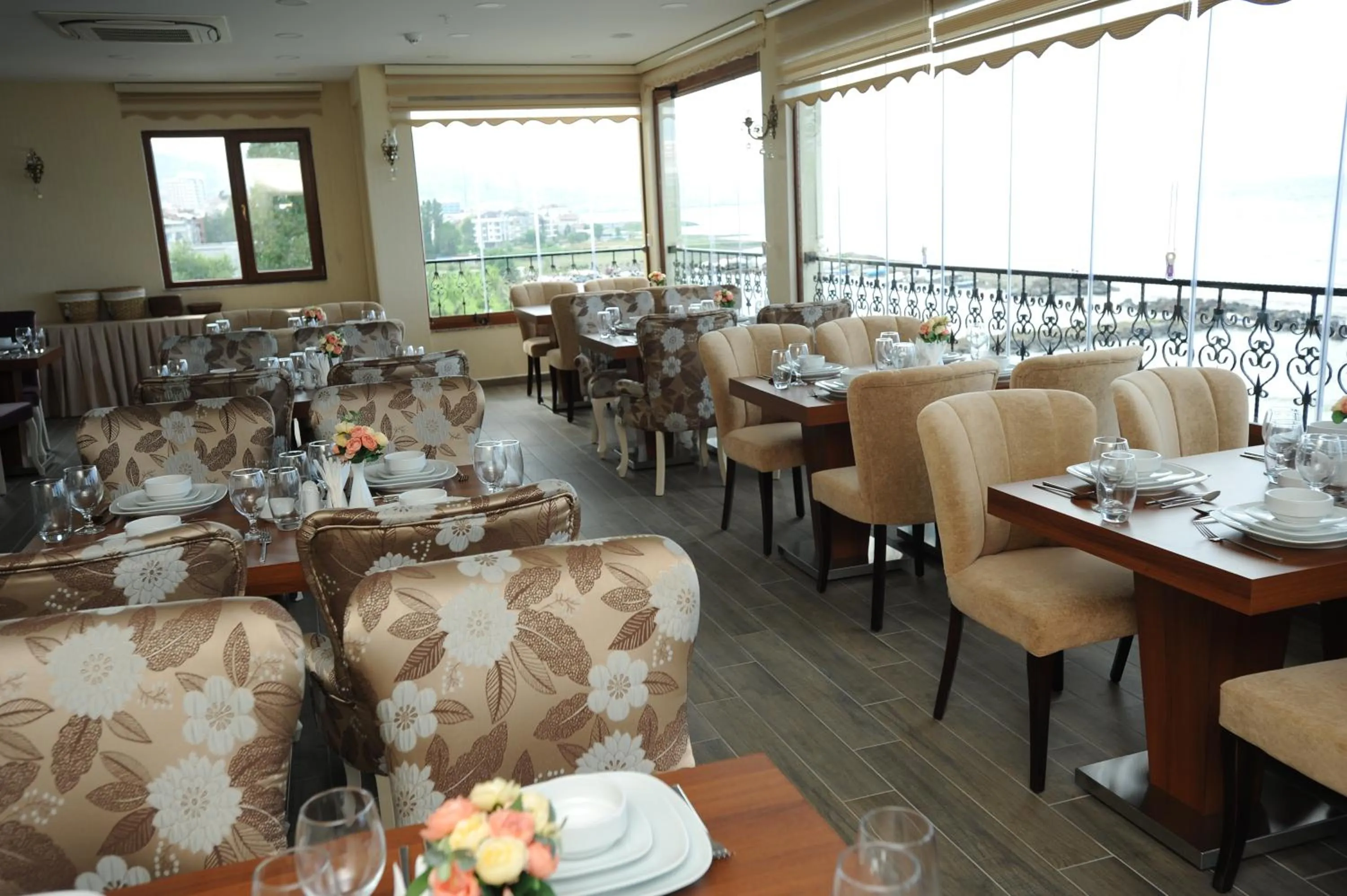 Restaurant/places to eat in Vurna Butik Hotel