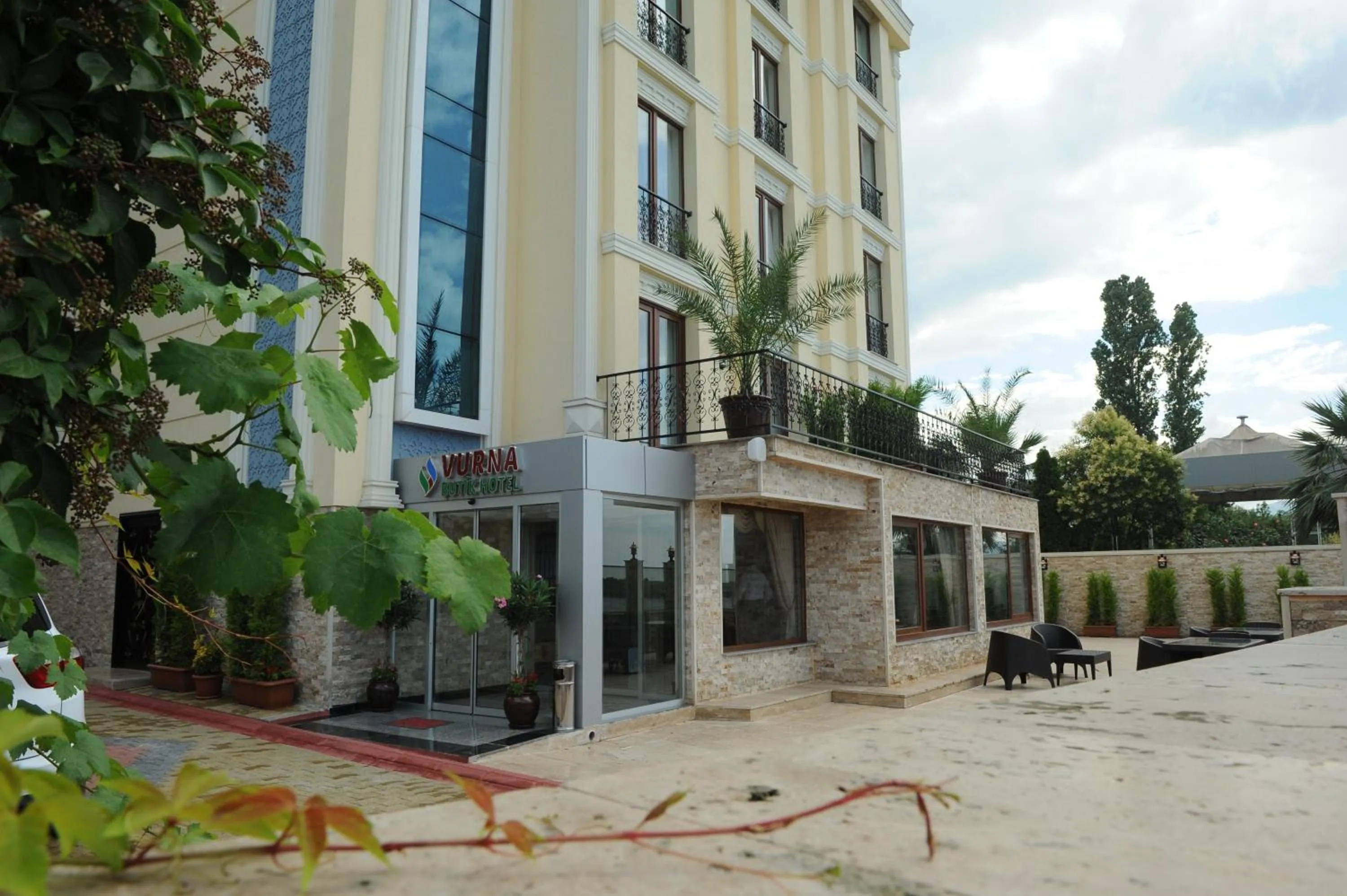 Garden in Vurna Butik Hotel