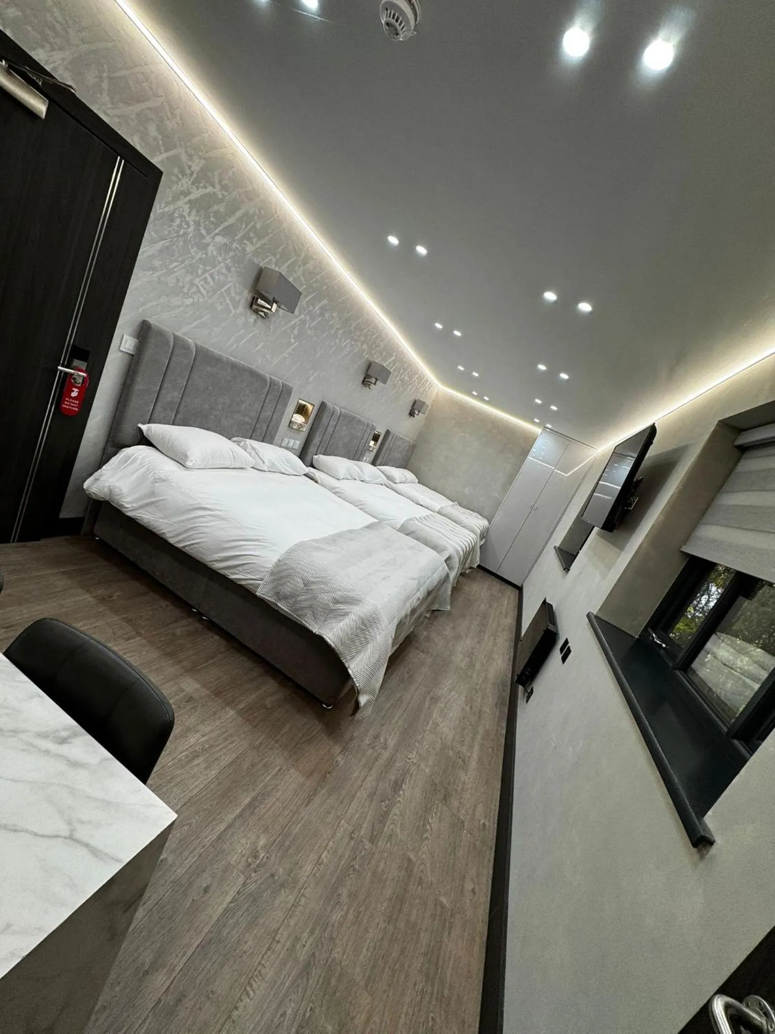 Bed in Park Avenue Hotel