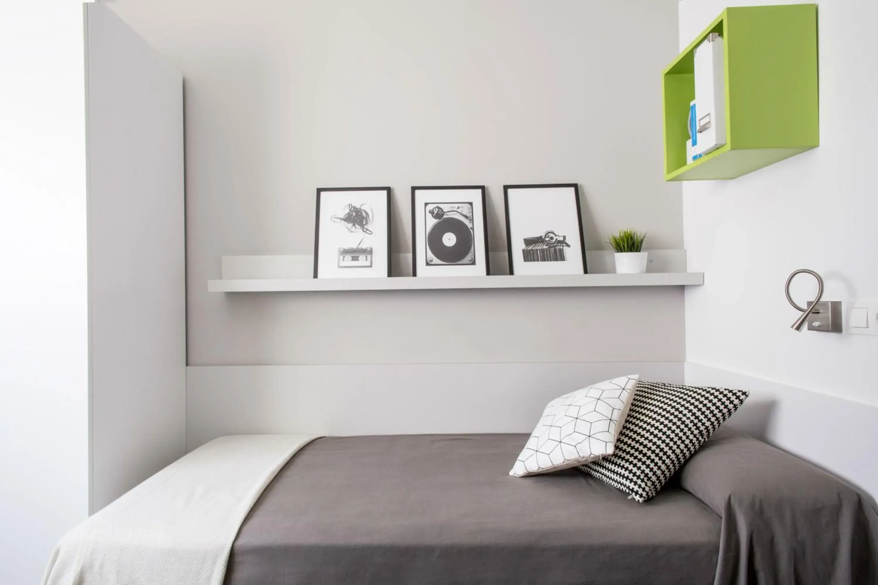 Two Connected Rooms With One Single Bed Each in Residencia Universitaria Resa Barcelona Diagonal Two Connected Rooms With One Single Bed Each in Residencia Universitaria Resa Barcelona Diagonal