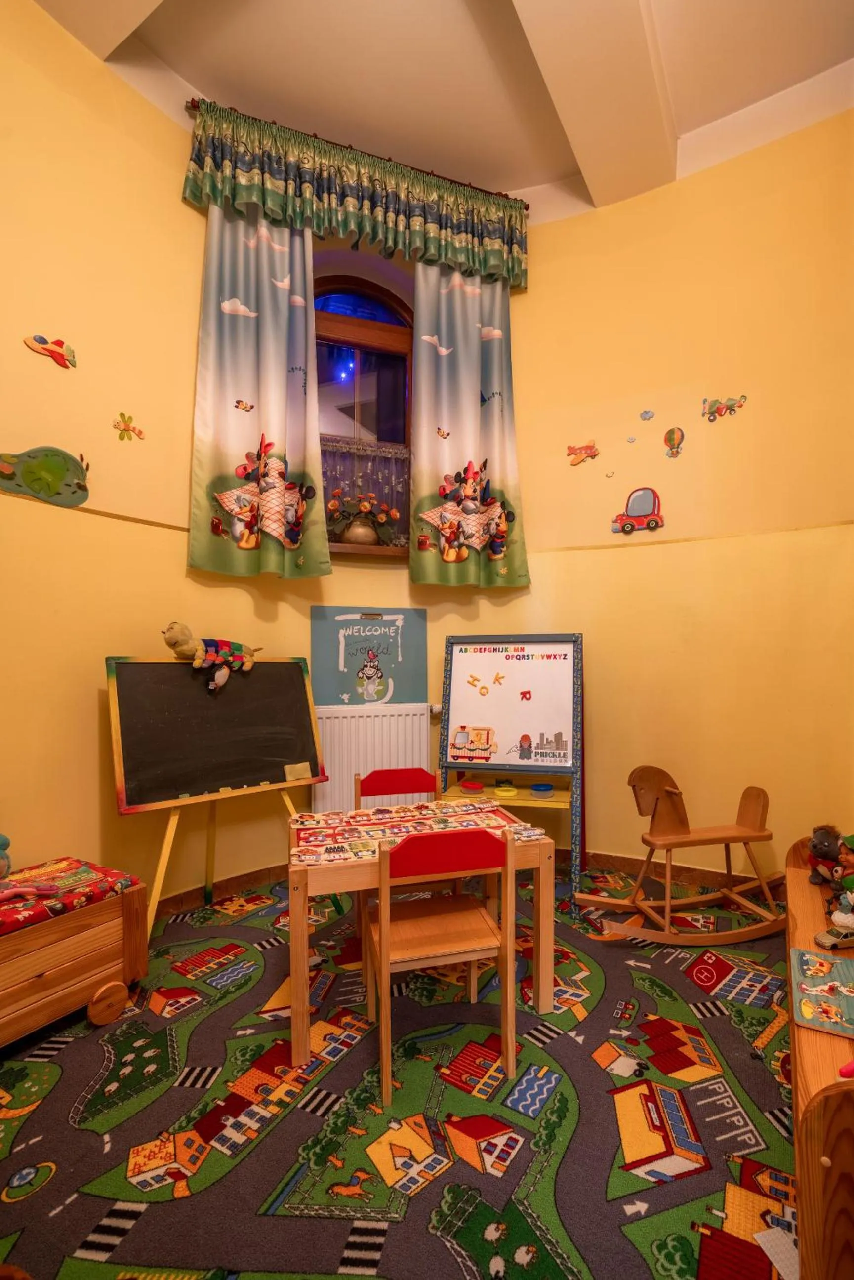 Kids's club in Willa u Zwijaczy