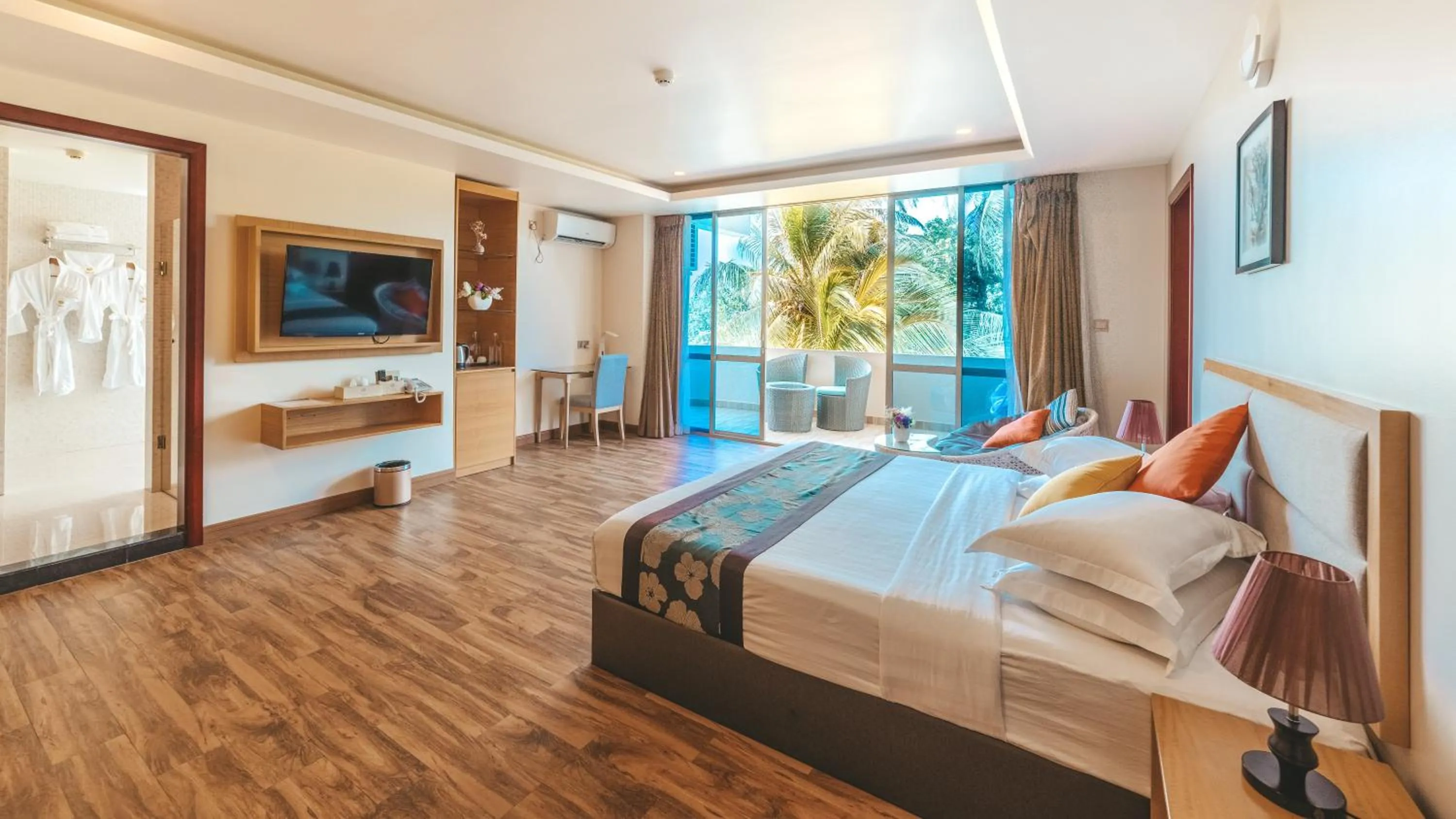 Photo of the whole room, Bed in Season Paradise