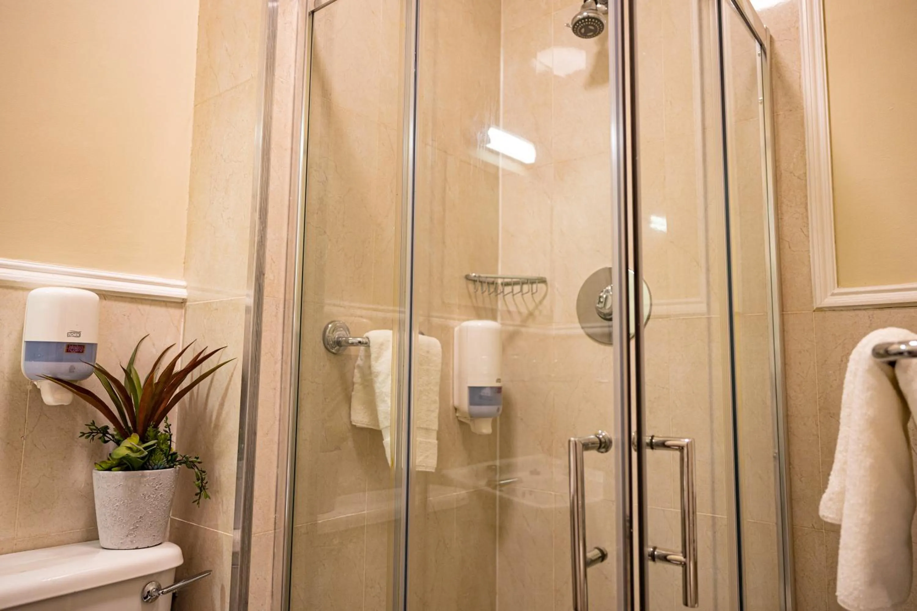 Bathroom in Egans House