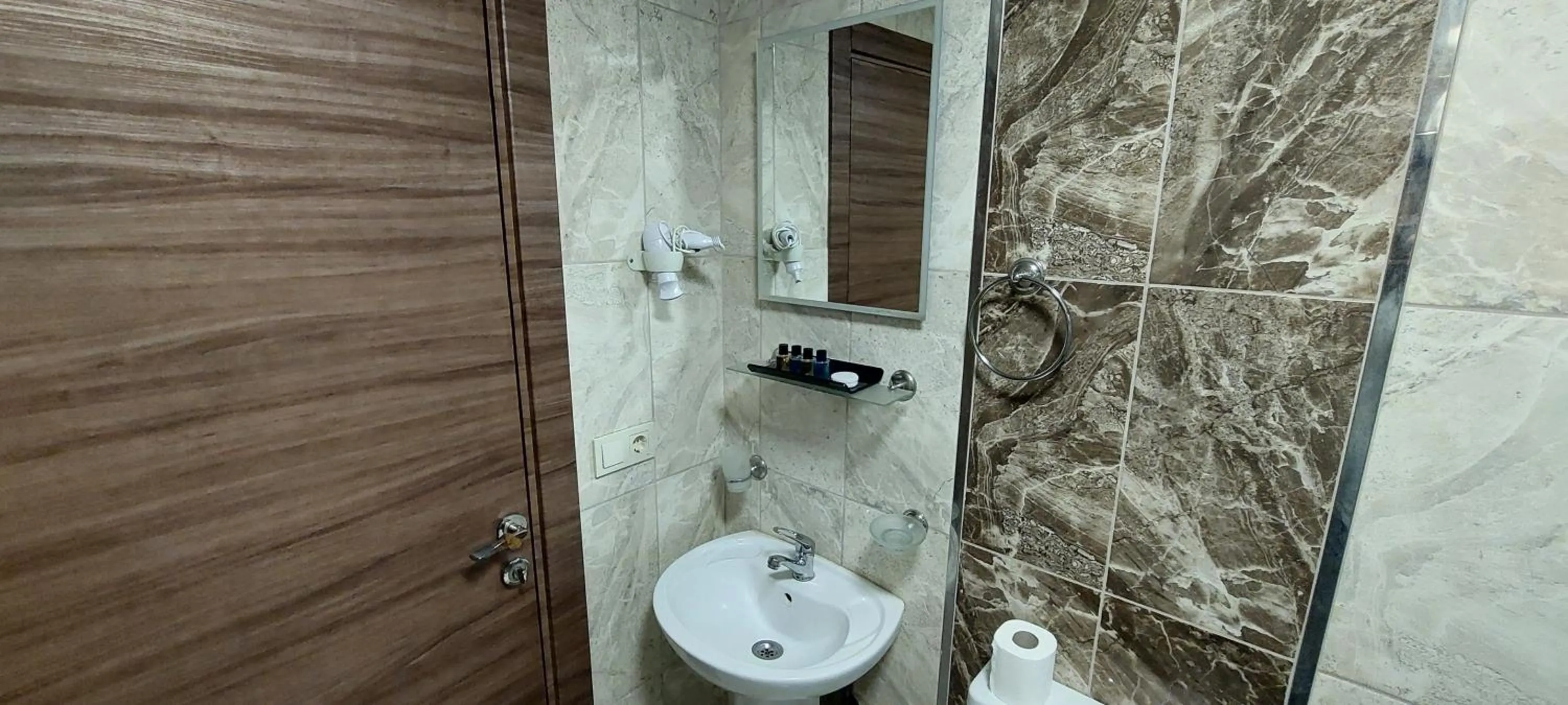 Bathroom in Divrigi Kosk Hotel