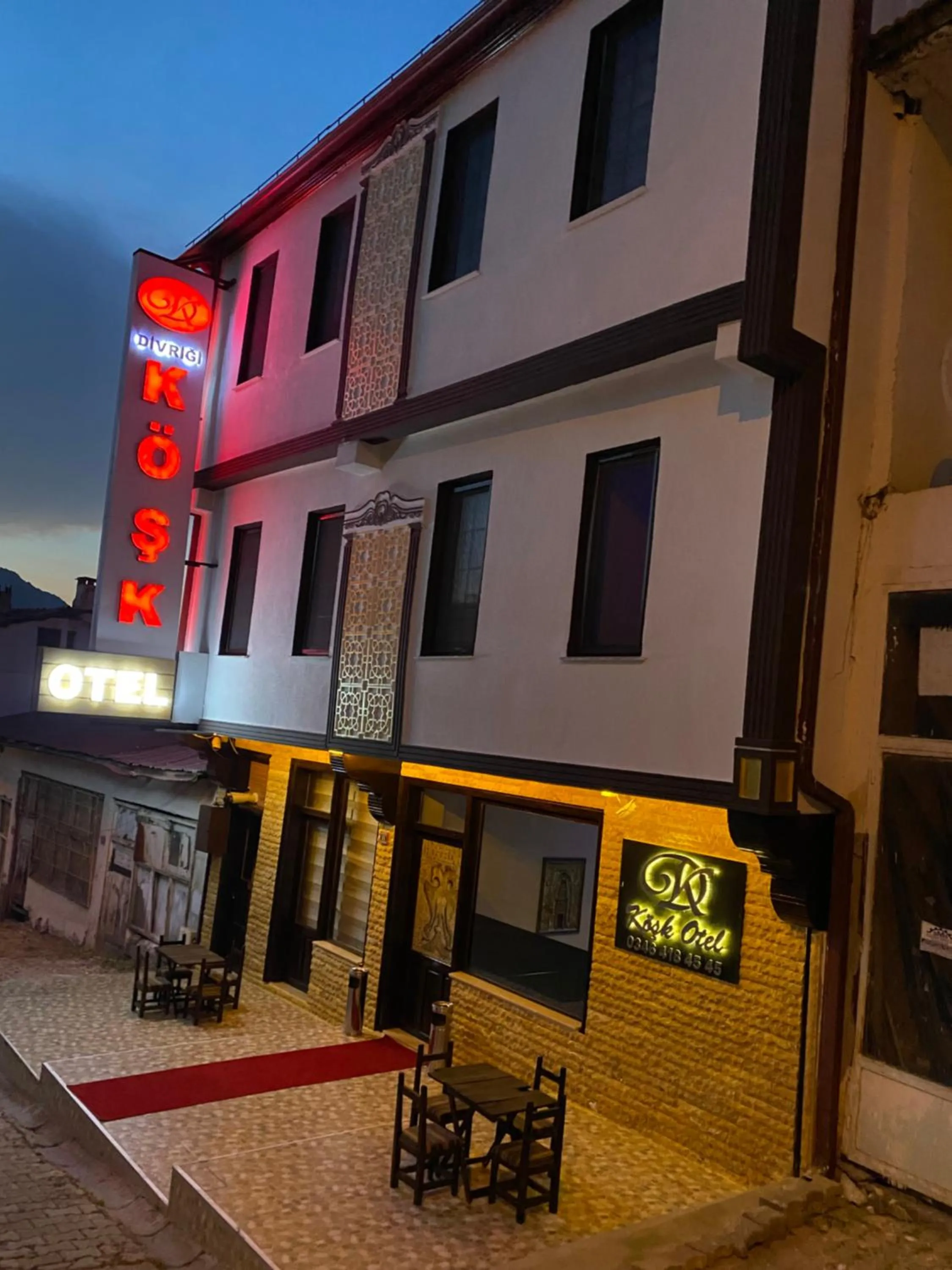 Property building in Divrigi Kosk Hotel