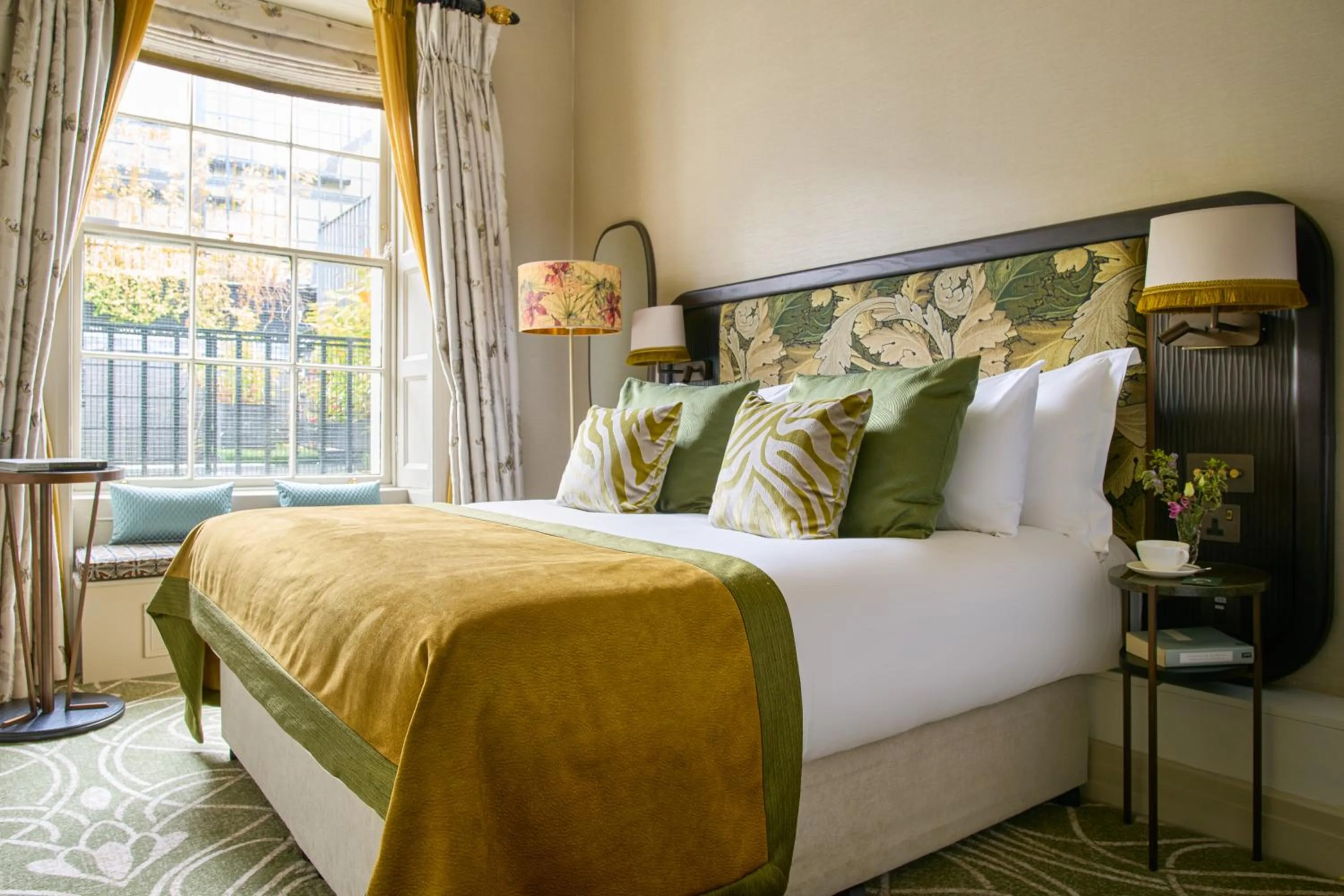 Bed in Townhouse on the Green