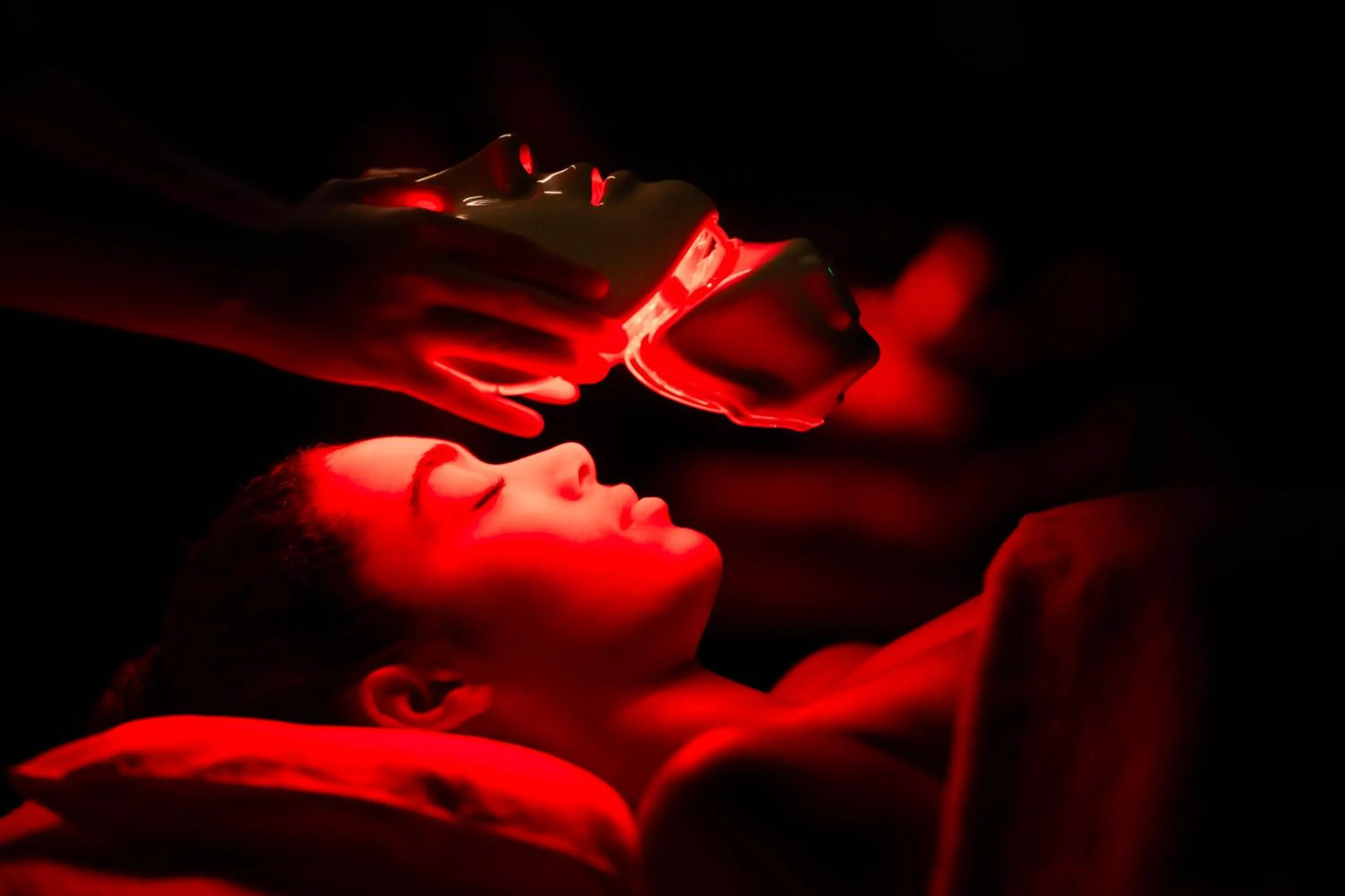 Massage in Nolinski Paris - Evok Collection