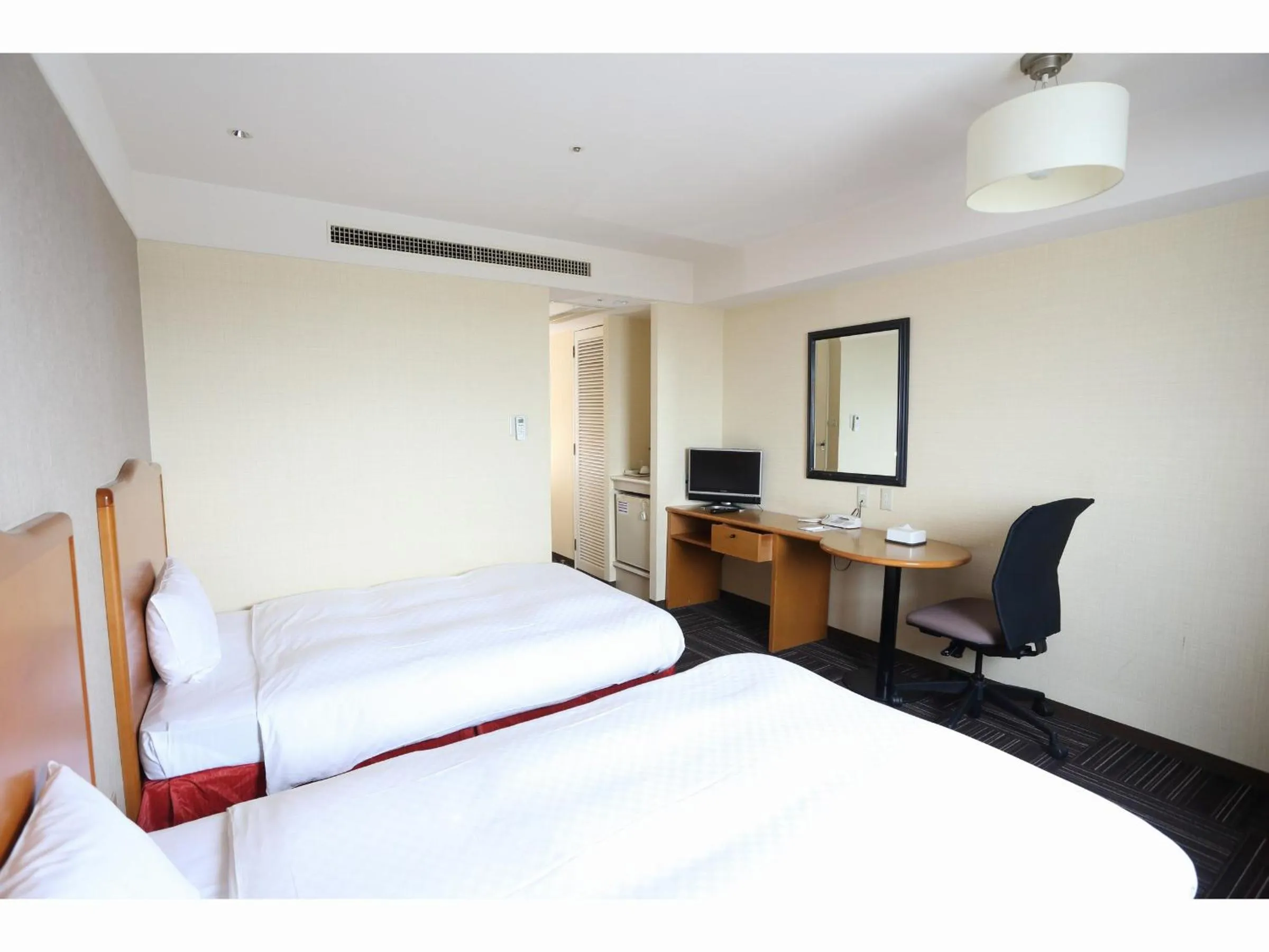 Standard Twin Room - single occupancy in Kanku Izumiotsu Washington Hotel