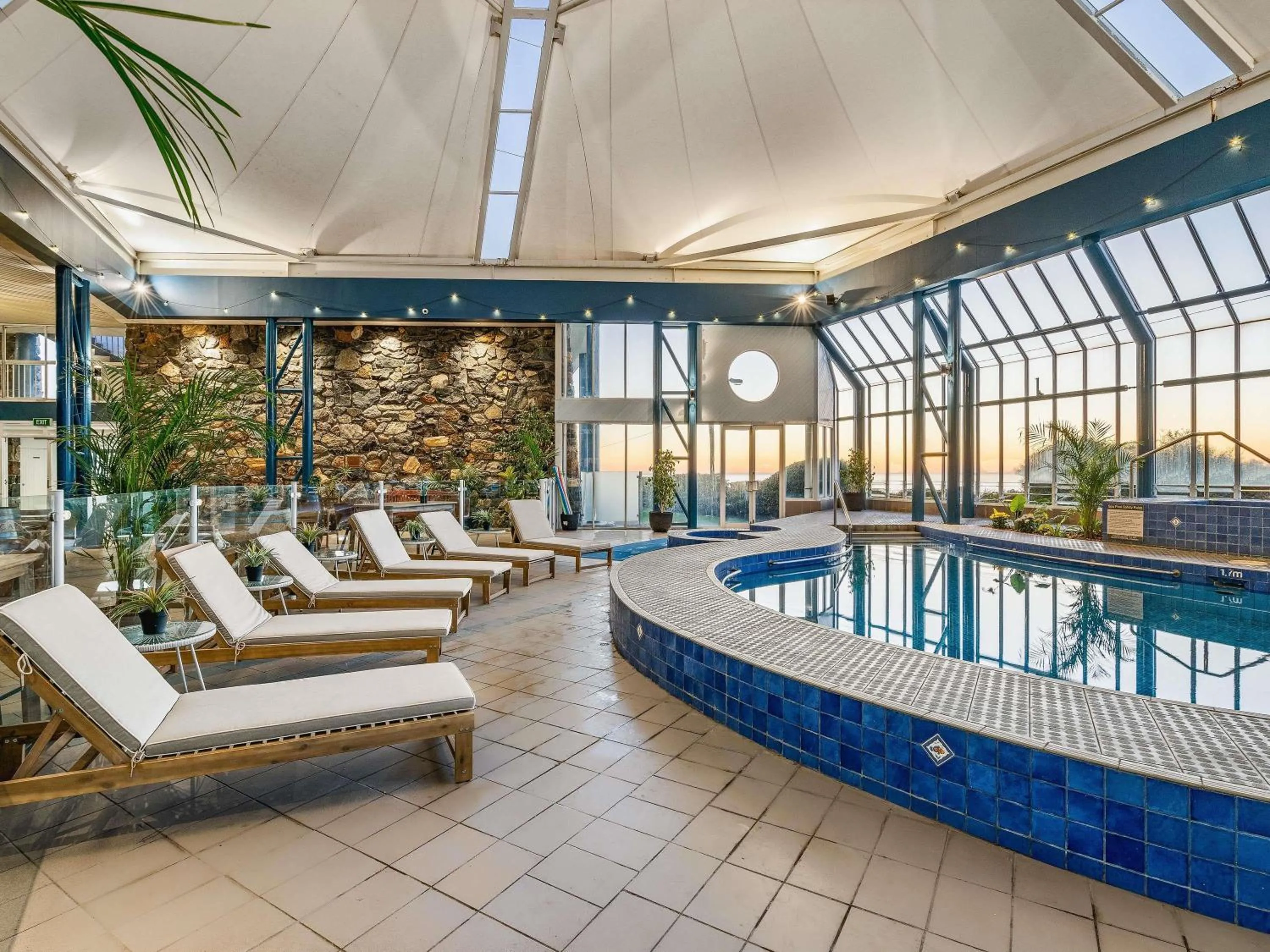 Pool view in Mantra Bunbury