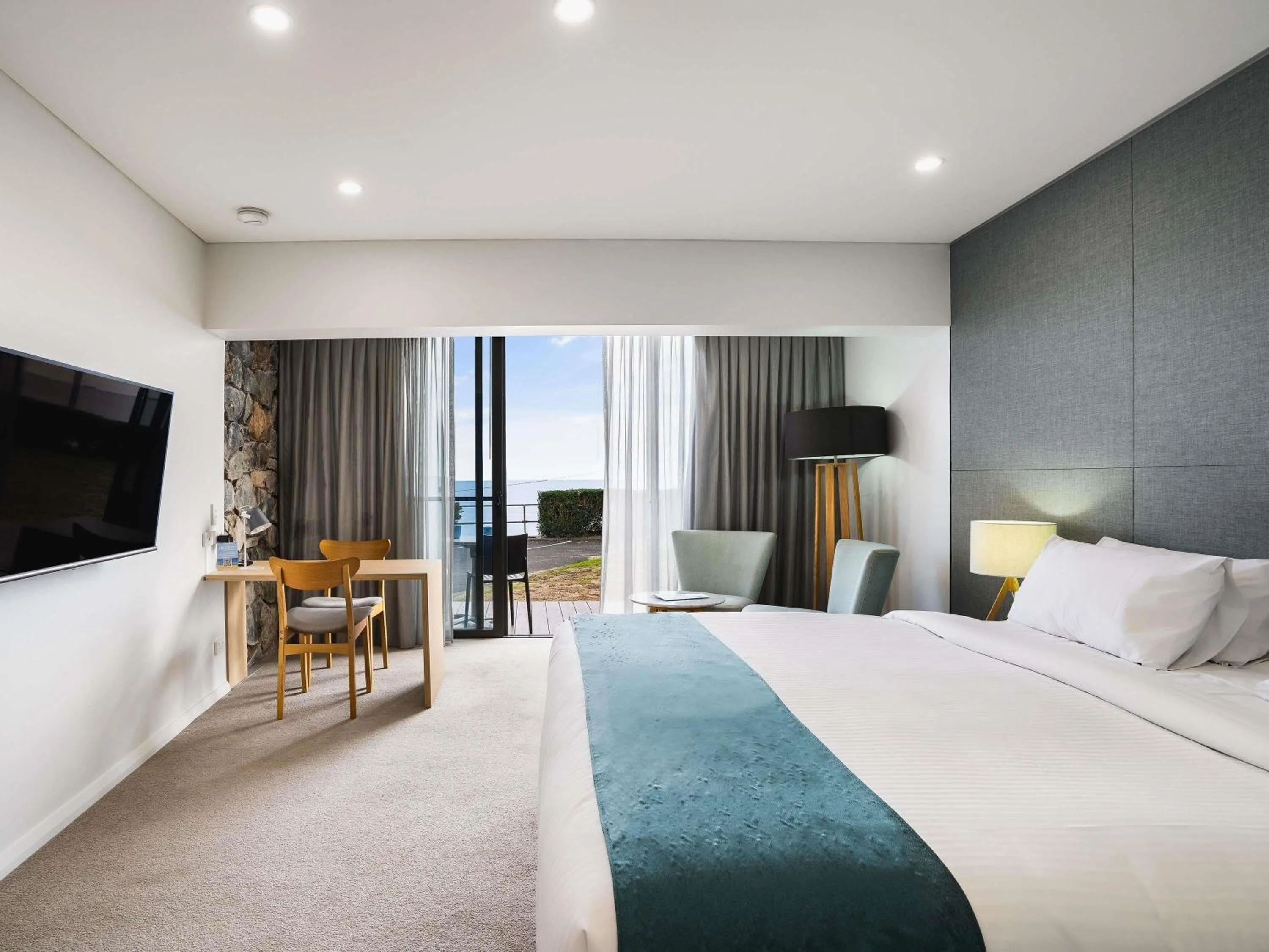 Bedroom, Bed in Mantra Bunbury