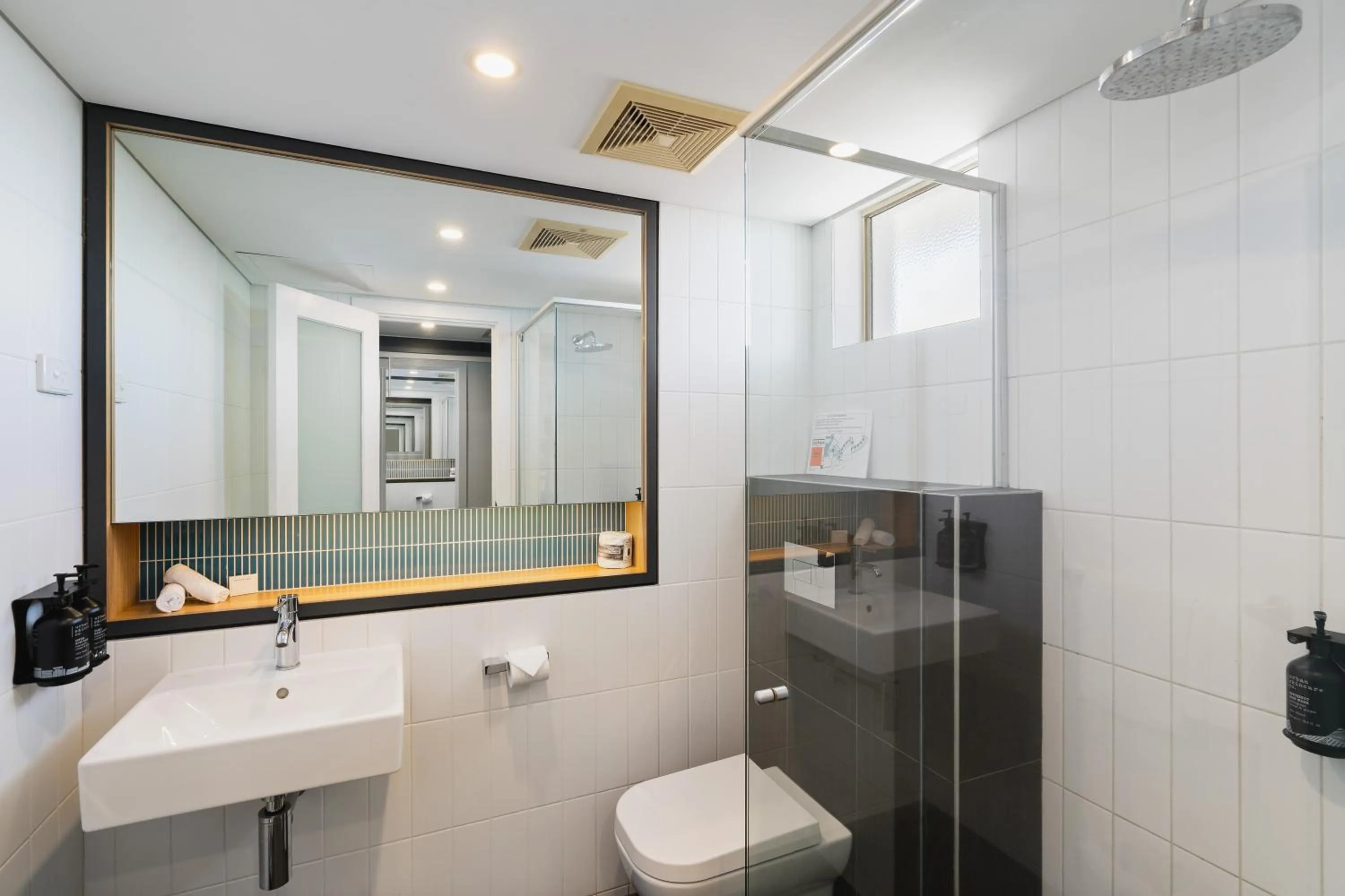 Bathroom in Mantra Bunbury