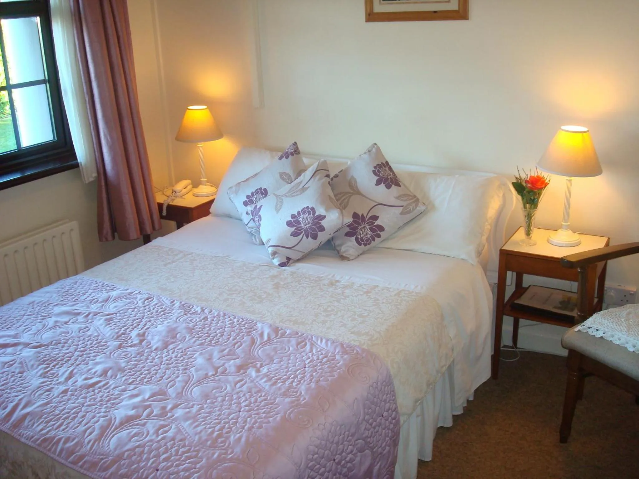 Bed in Athlumney Manor Guest Accommodation