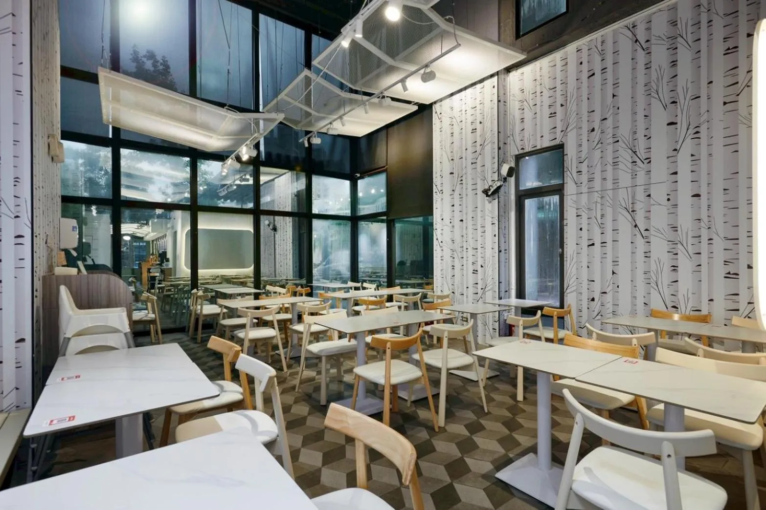 Restaurant/places to eat in Green World SongShan