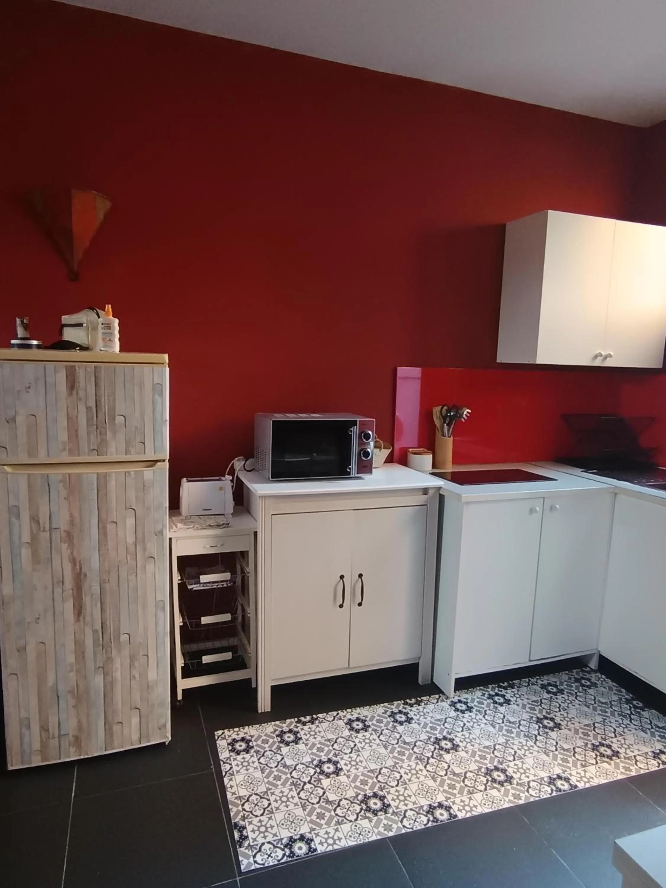 Kitchen or kitchenette in Porto Riad - Guest House