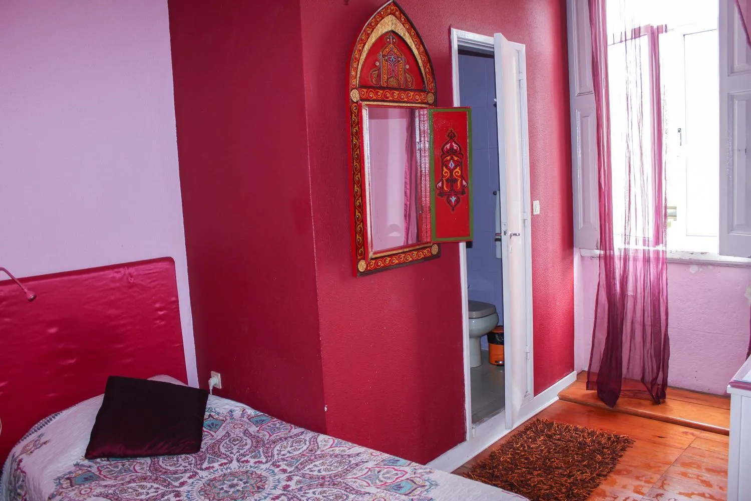 Decorative detail, Bed in Porto Riad - Guest House
