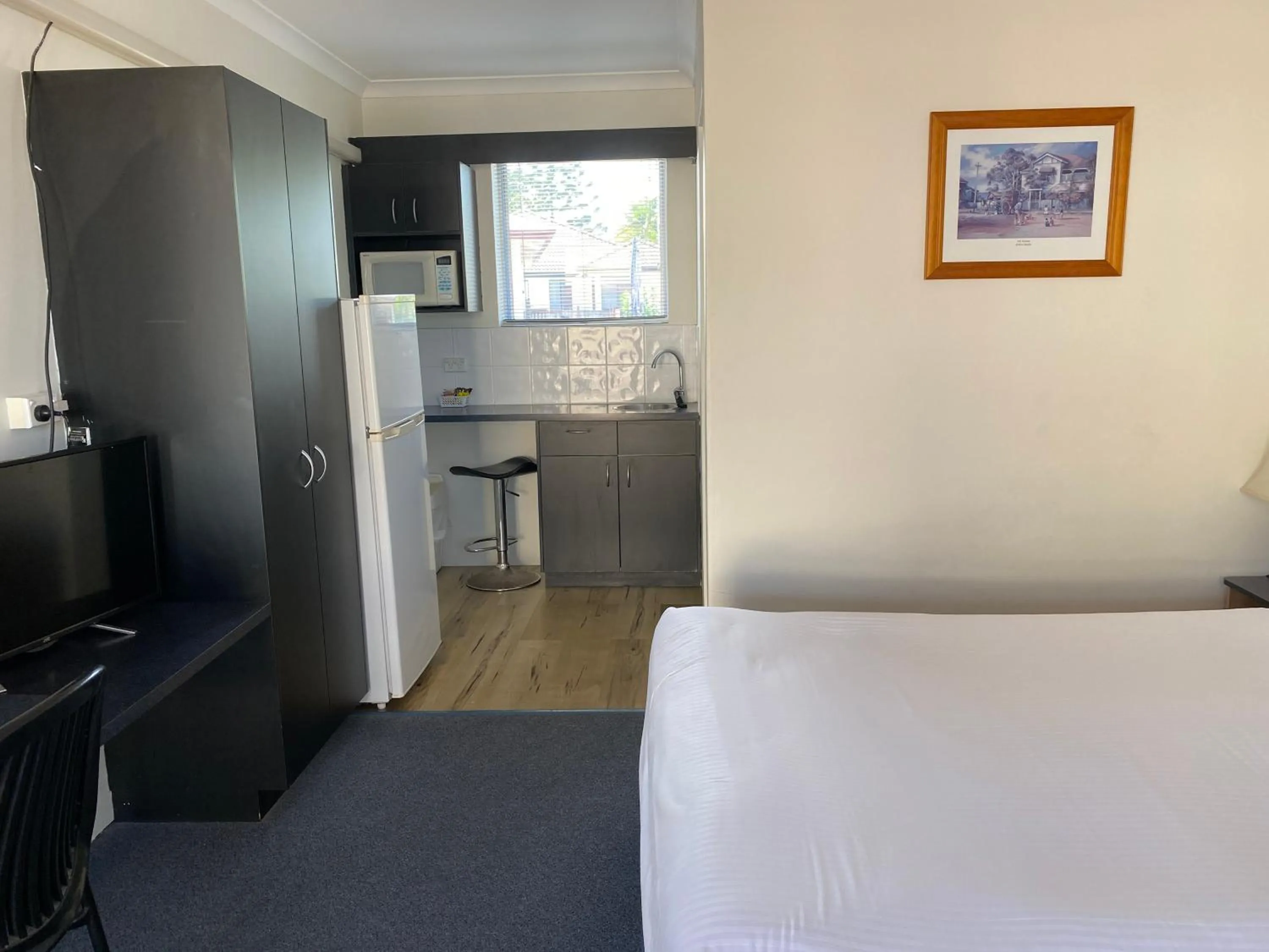 Photo of the whole room in Hervey Bay Motel