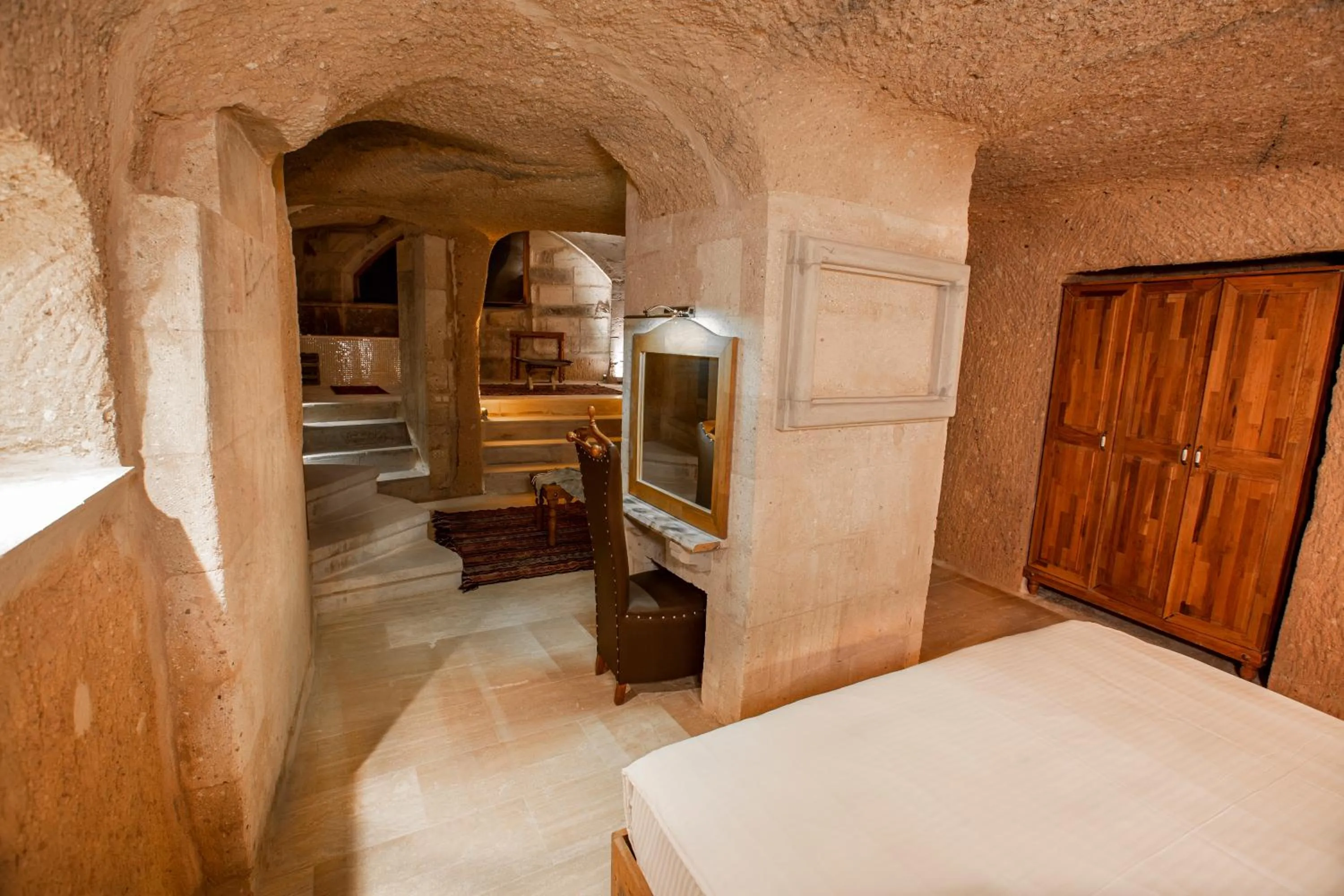 Massage, Bed in Caldera Cave Hotel