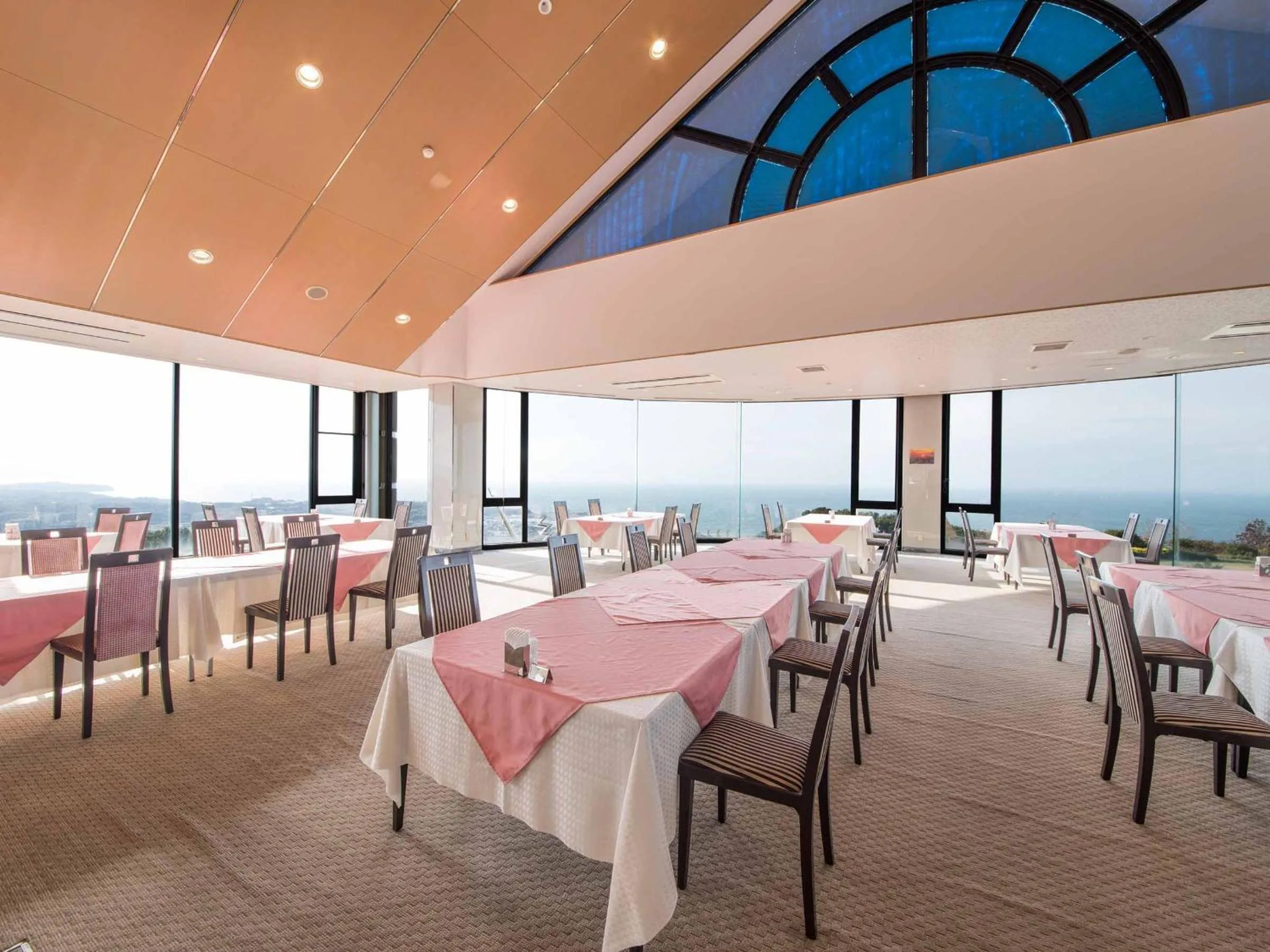 Restaurant/Places to Eat in Spring Golf and Art Resort Awaji