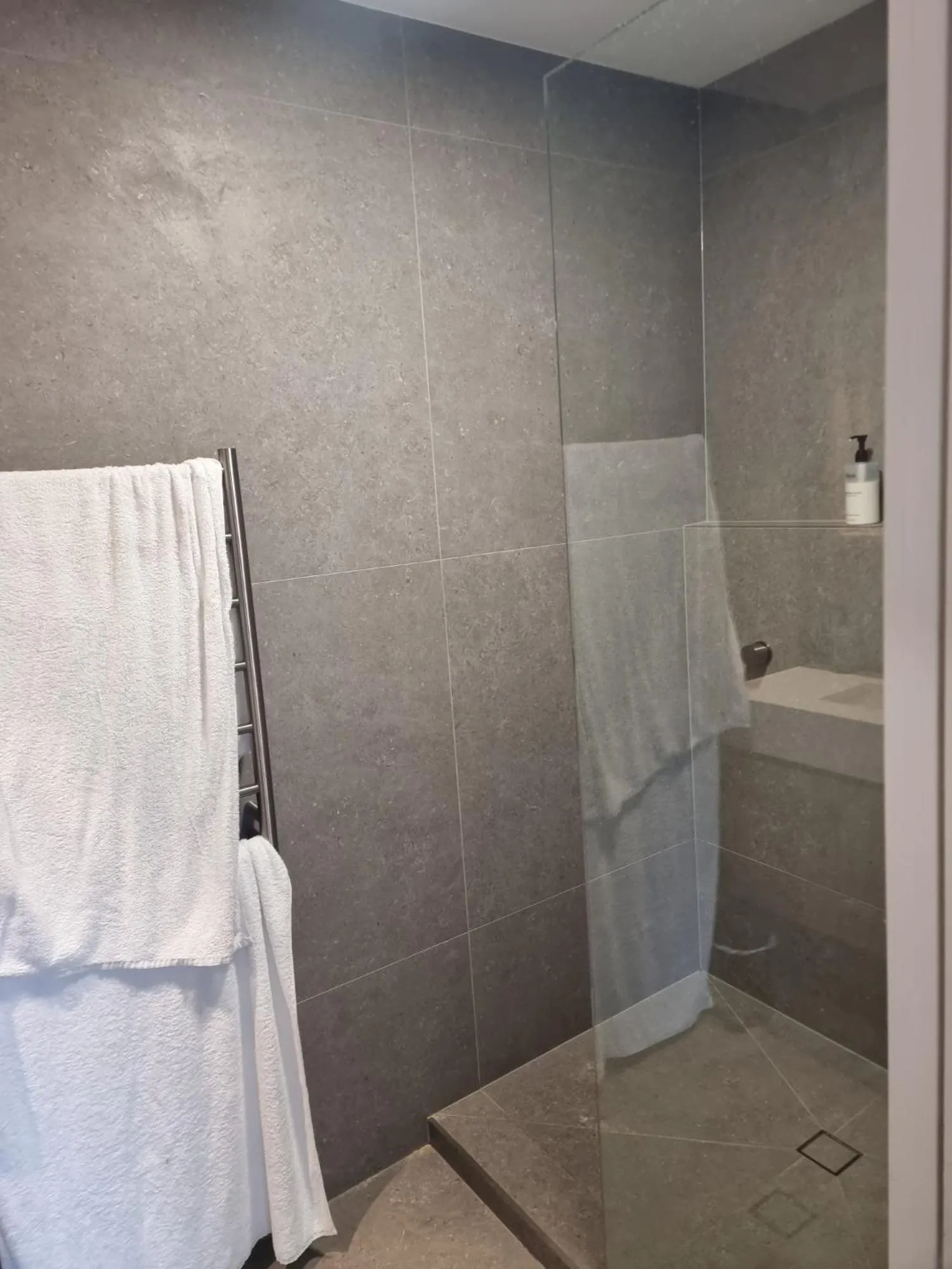 Shower in Pandanus Coolum Beach