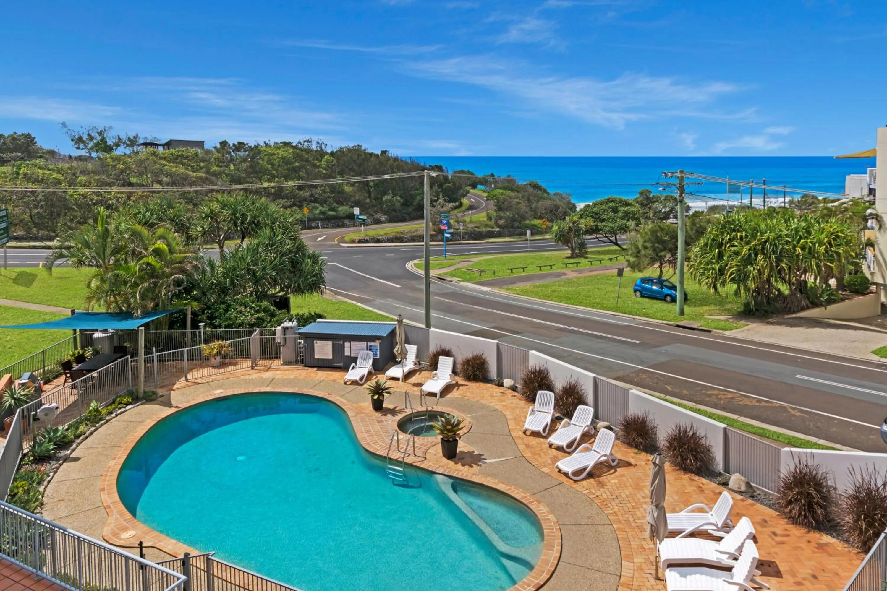 BBQ facilities in Pandanus Coolum Beach